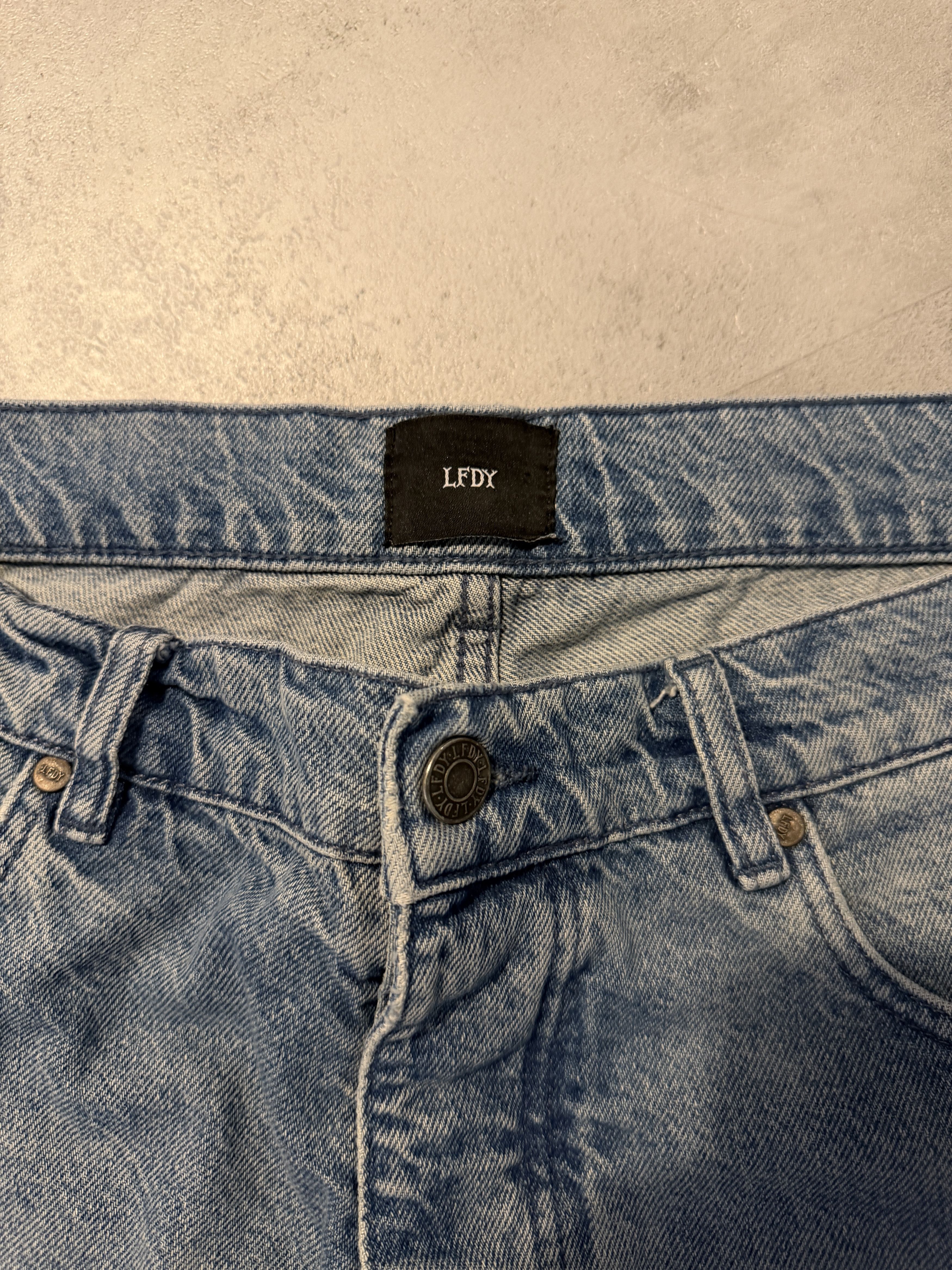 LFDY LFDY light blue denim jeans Size US 34 / EU 50 - 2 Thumbnail