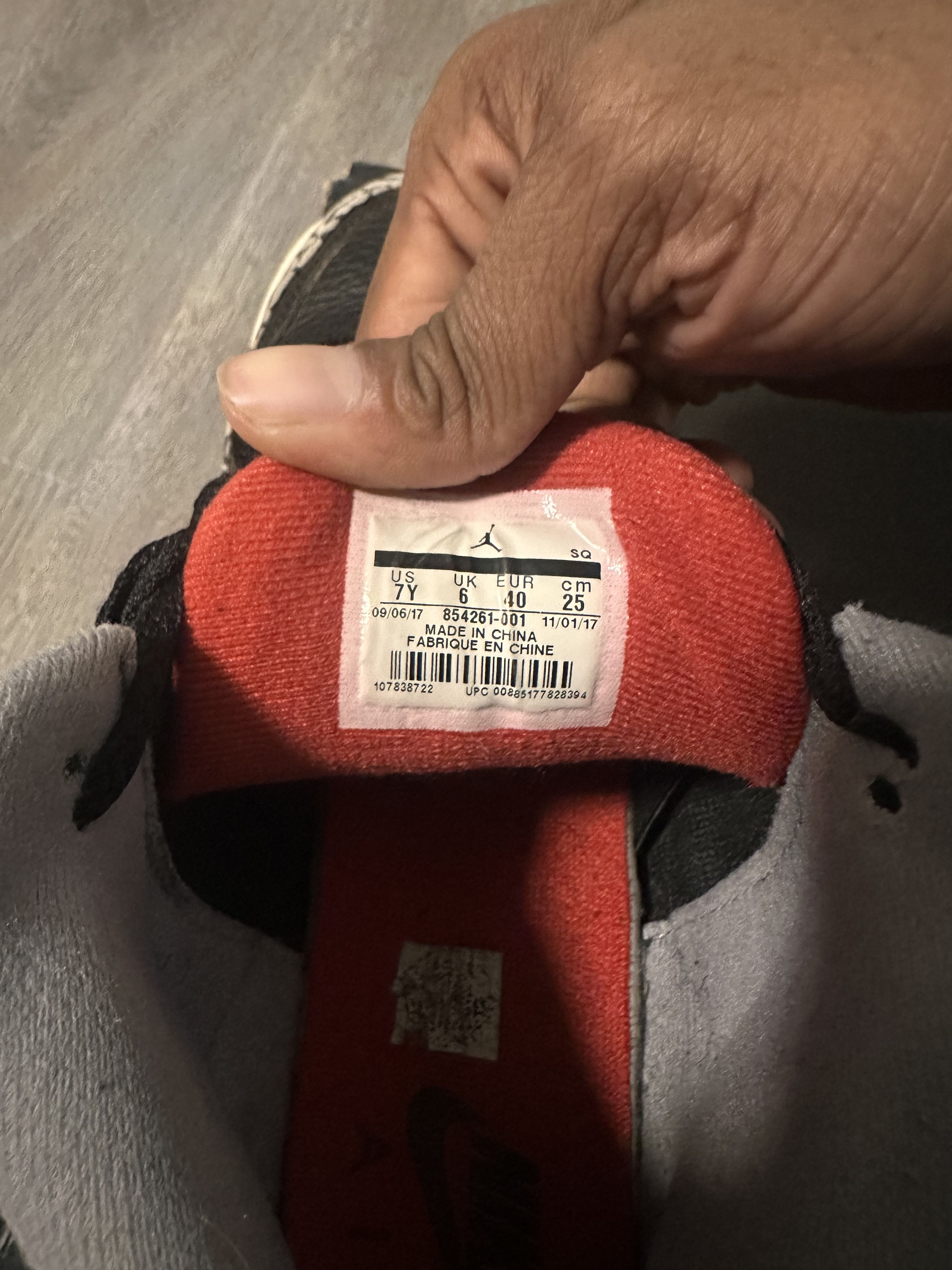 Jordan Brand Black cement 3 Size US 7 / EU 40 - 5 Thumbnail