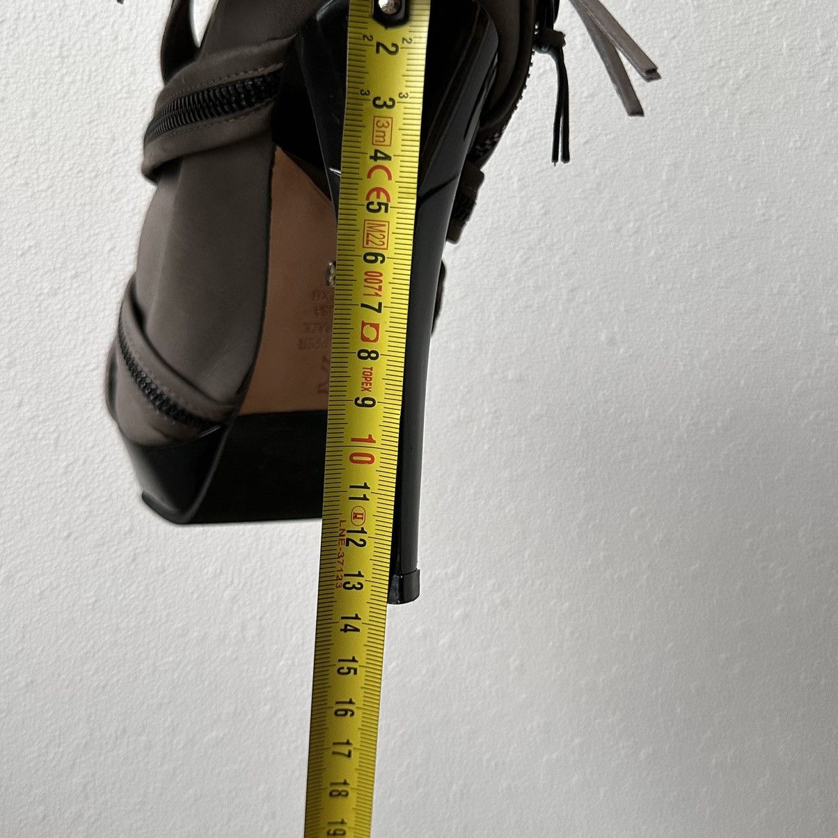 Buffalo London 00s Buffalo London Zipper Heels Leather El Dantes Vibe Size US 8 / IT 38 - 23 Thumbnail
