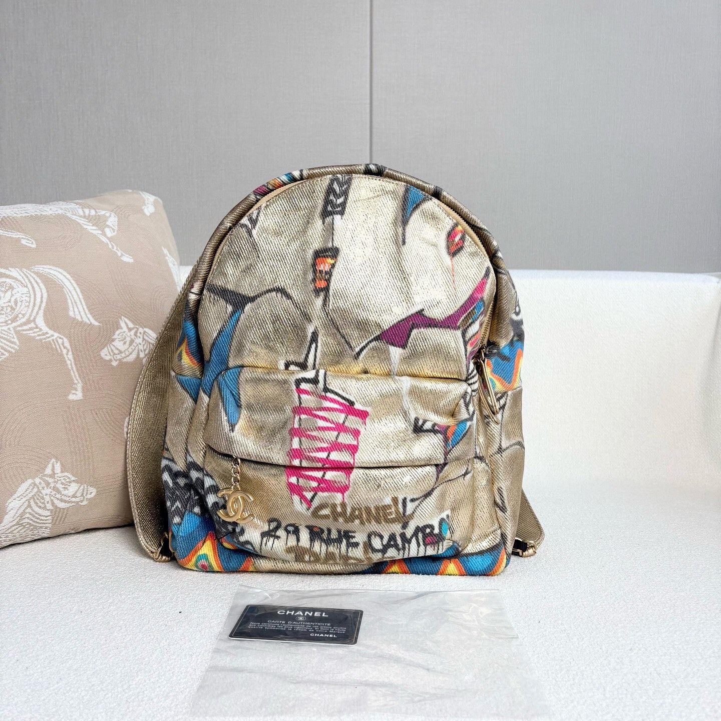 Chanel Pre-loved Bag Very good condition Size ONE SIZE - 1 Thumbnail