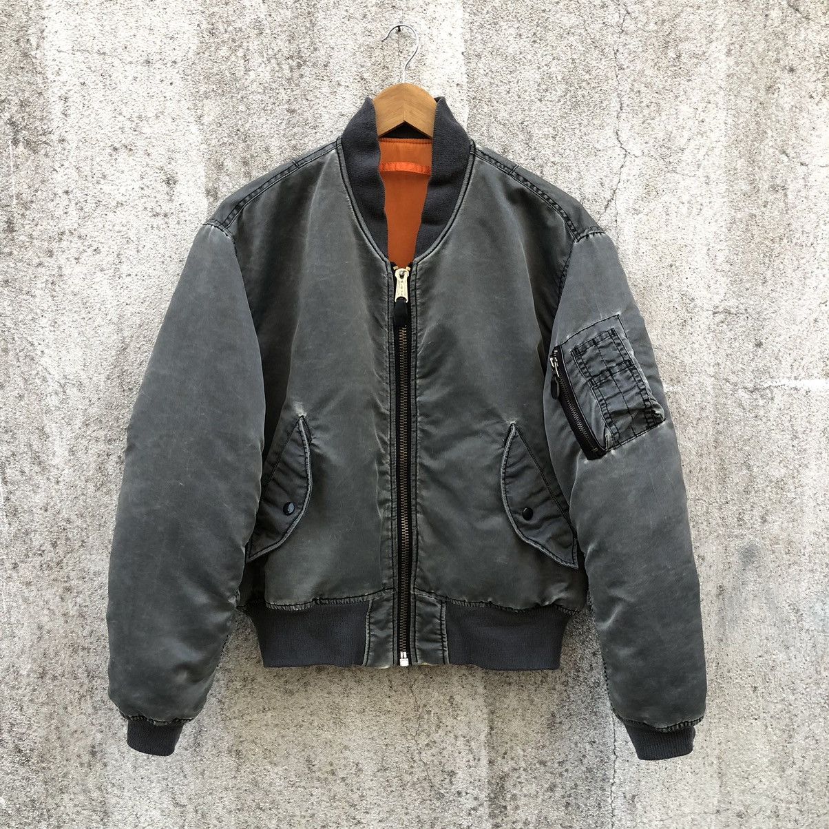 Vintage Vintage Sun Faded Flyers Men Intermediate Ma-1 Bomber Jacket Size US M / EU 48-50 / 2 - 2 Thumbnail