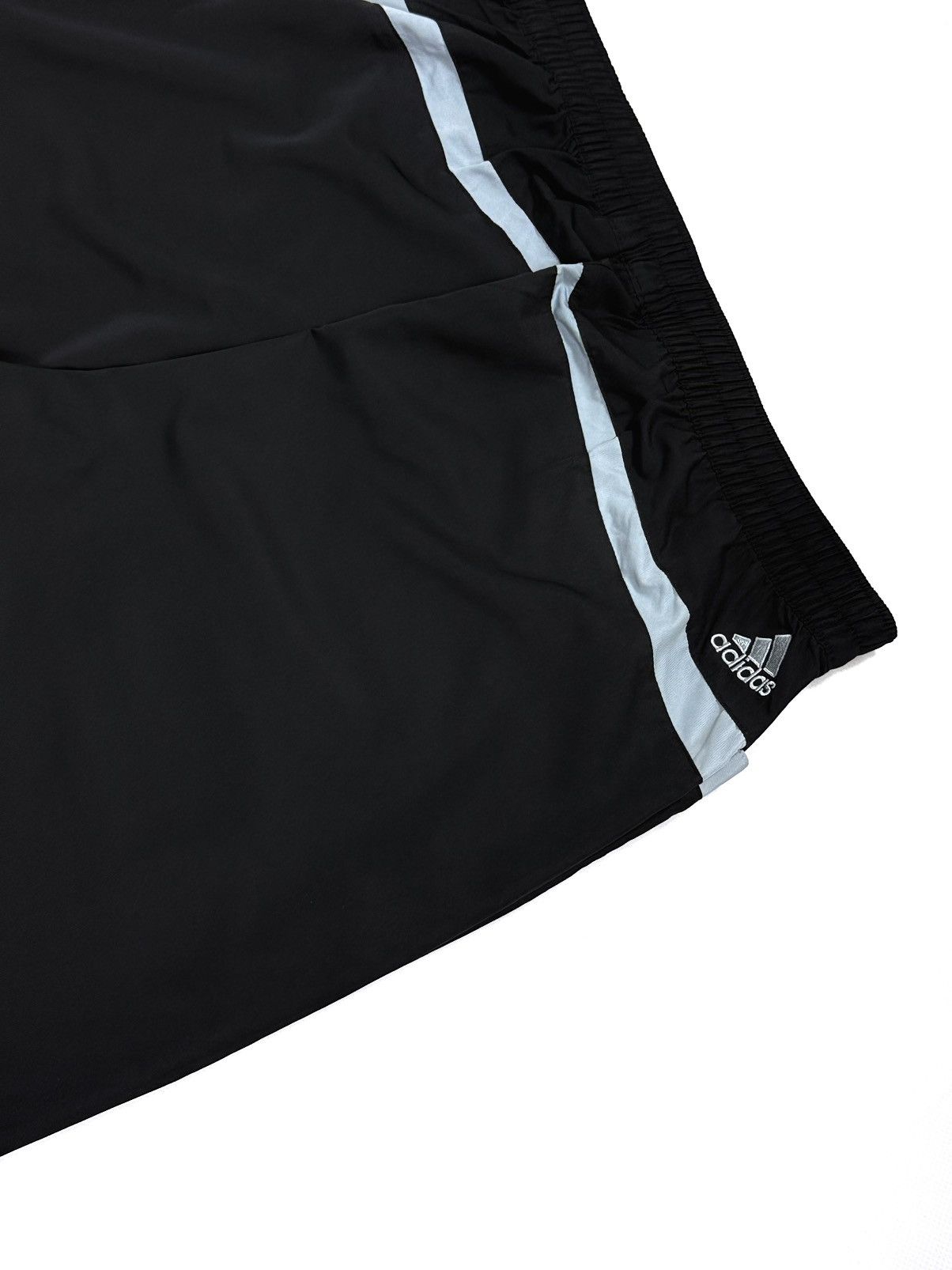 Adidas Y2k Rare Adidas Baggy Long Shorts Size US 32 / EU 48 - 14 Thumbnail