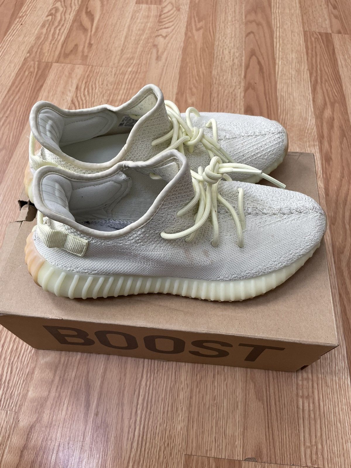 Adidas × Yeezy Yeezy Boost 350 V2 Butter Size US 10 / EU 43 - 7 Thumbnail