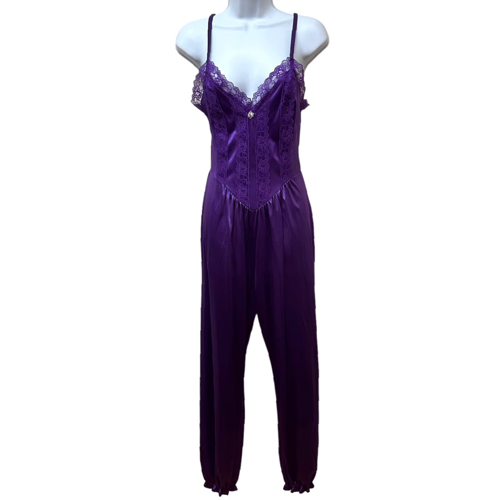 Vintage Lady Cameo Nylon Satin Negligee Jumpsuit PJ’s Loungewear Jeannie Leg Size S Purple Small Mens? No gender provided. Size 28" / US 6 / IT 42 - 2 Thumbnail