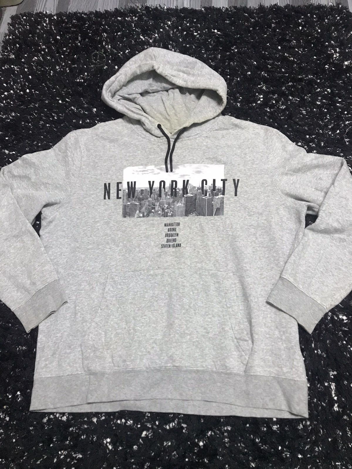 H&M × Japanese Brand H&M hoodie New York city Size US L / EU 52-54 / 3 - 1 Thumbnail