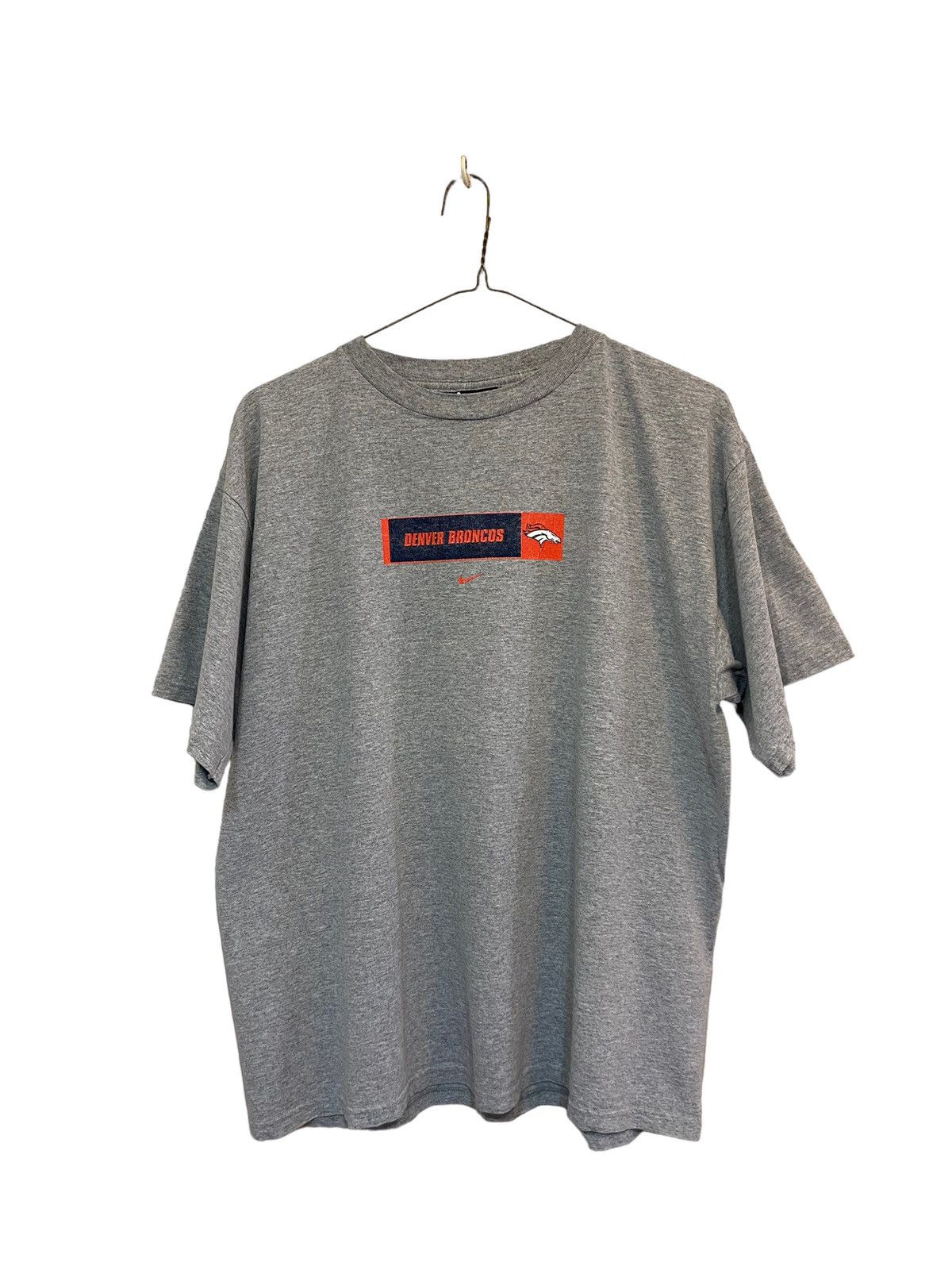 NFL Vintage Nike Team NFL Denver Broncos Football Box Logo Tee Size US L / EU 52-54 / 3 - 1 Thumbnail