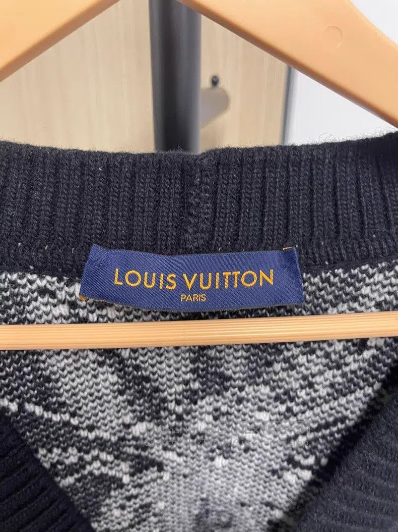 Louis Vuitton Louis Vuitton Knit Cardigan shirt Size US L / EU 52-54 / 3 - 3 Thumbnail
