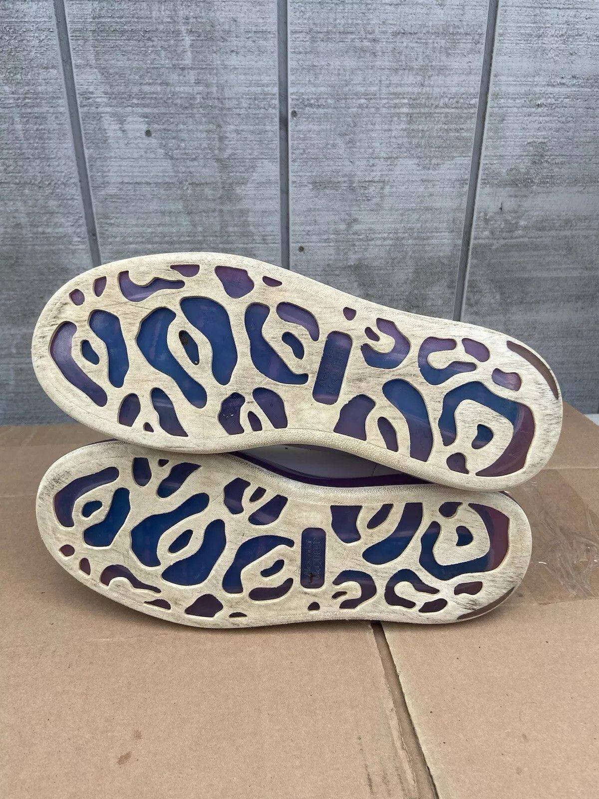 Alexander McQueen Alexander McQueen Transparent Sole White Purple Blue Size 9 Size US 9 / IT 39 - 9 Thumbnail