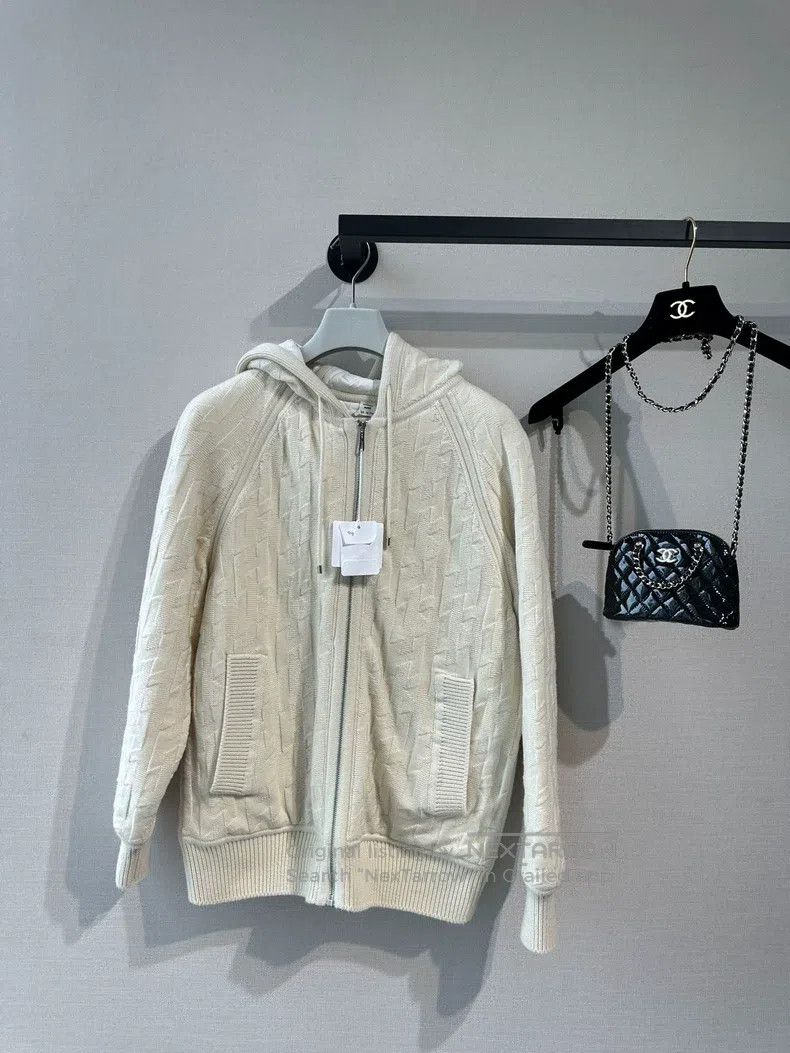 Hermes Hermes Wool Down Jacket Reversible on Both Sides Size XS / US 0-2 / IT 36-38 - 1 Thumbnail