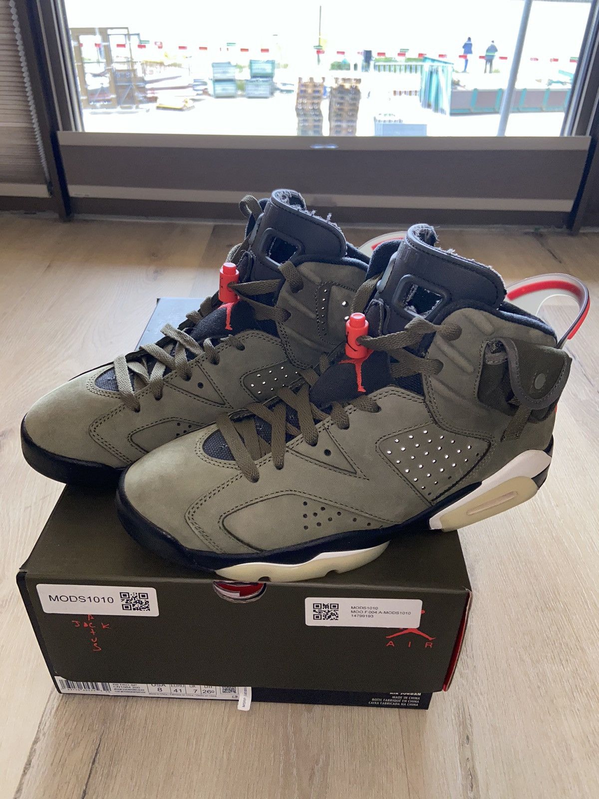 Jordan Brand × Travis Scott Jordan 6 retro Travis Scott Size US 8 / EU 41 - 1 Thumbnail