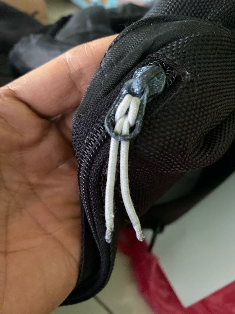 Oakley × Vintage Y2K Oakley Backpack Size ONE SIZE - 11 Thumbnail