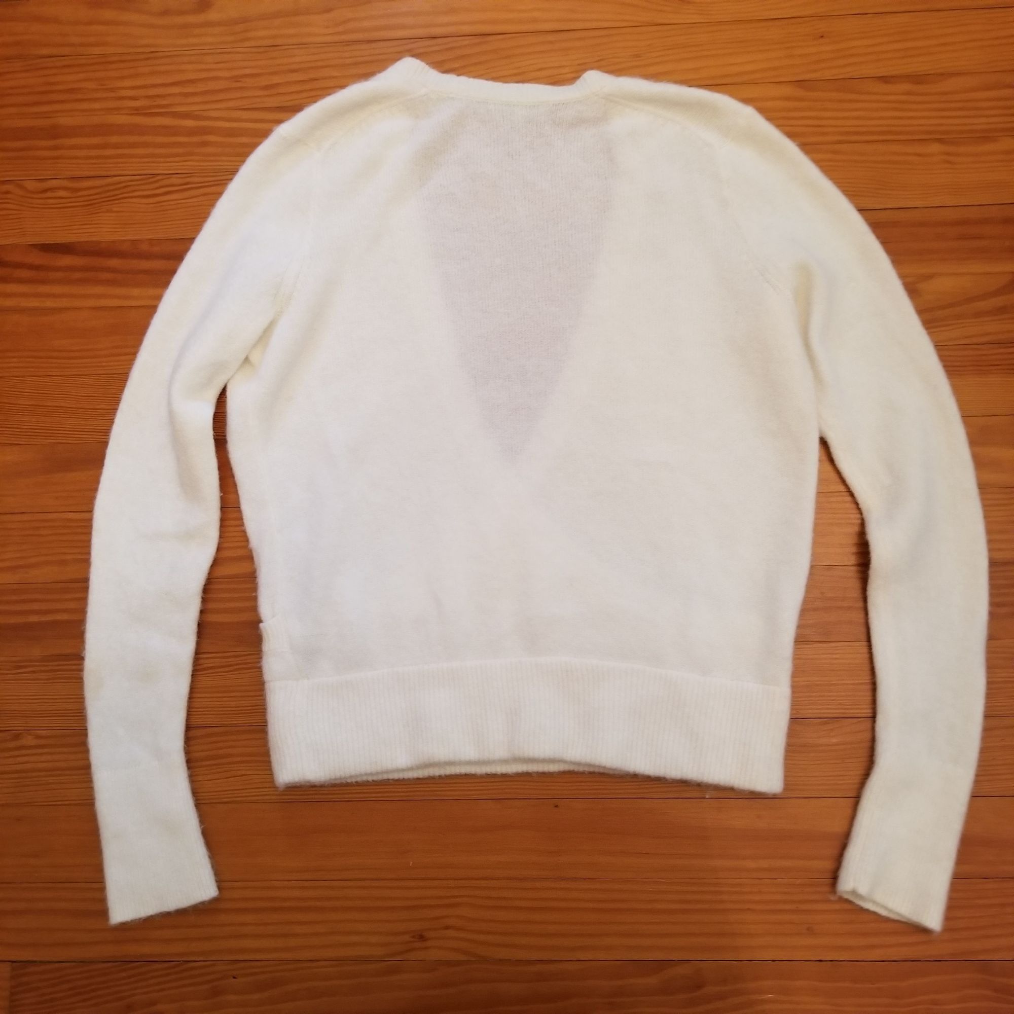 Madewell Madewell S White Plunging V Neckline Sweater Soft Cozy Layer Size S / US 4 / IT 40 - 3 Thumbnail