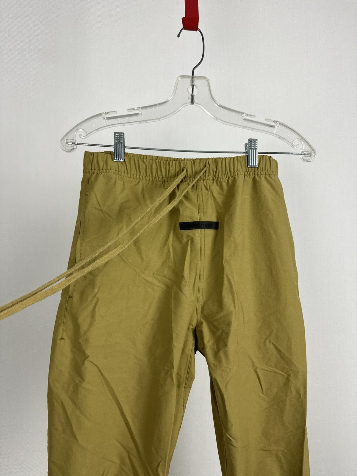 Fear of God FOG Essentials Nylon Track Pants Brown Size XS Size US 30 / EU 46 - 8 Thumbnail