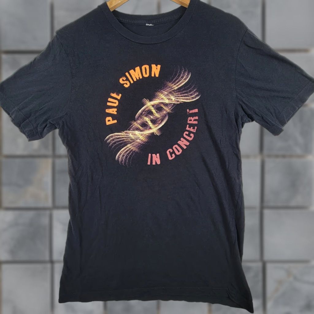 Simons VINTAGE Paul Simon In Concert Shirt mens Small Black Graphic Print T-Shirt Music Classic Rock Punk Crew Neck Short Sleeve Gildan Heavy Cotton Mens Size US S / EU 44-46 / 1 - 1 Thumbnail