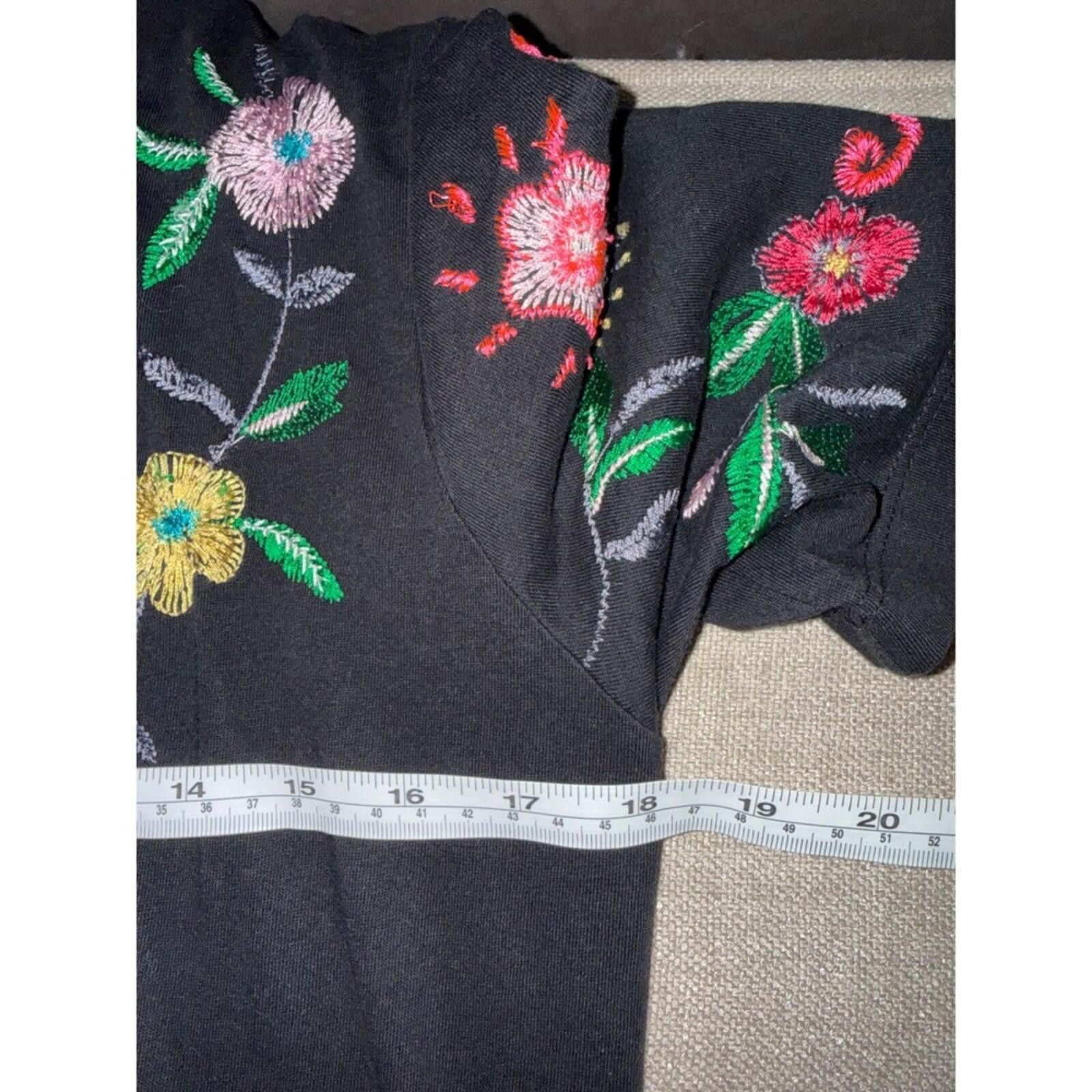 Asos ASOS Black Floral Embroidered T-Shirt Mini Dress 2 Size XS / US 0-2 / IT 36-38 - 9 Thumbnail