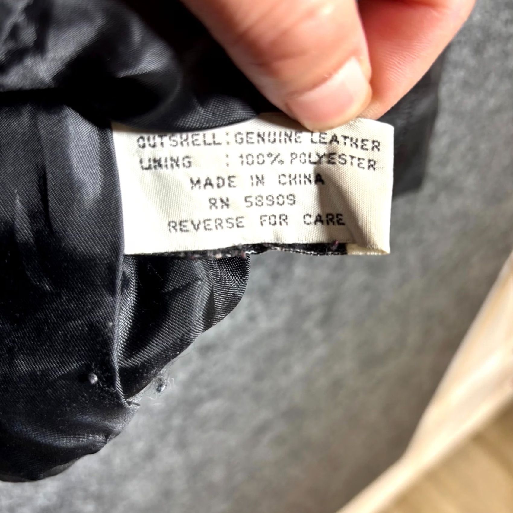 Roundtree & Yorke Roundtree & Yorke Jacket Women's XL Black Leather Lamb Skin Button-Up Size XL / US 12-14 / IT 48-50 - 4 Thumbnail
