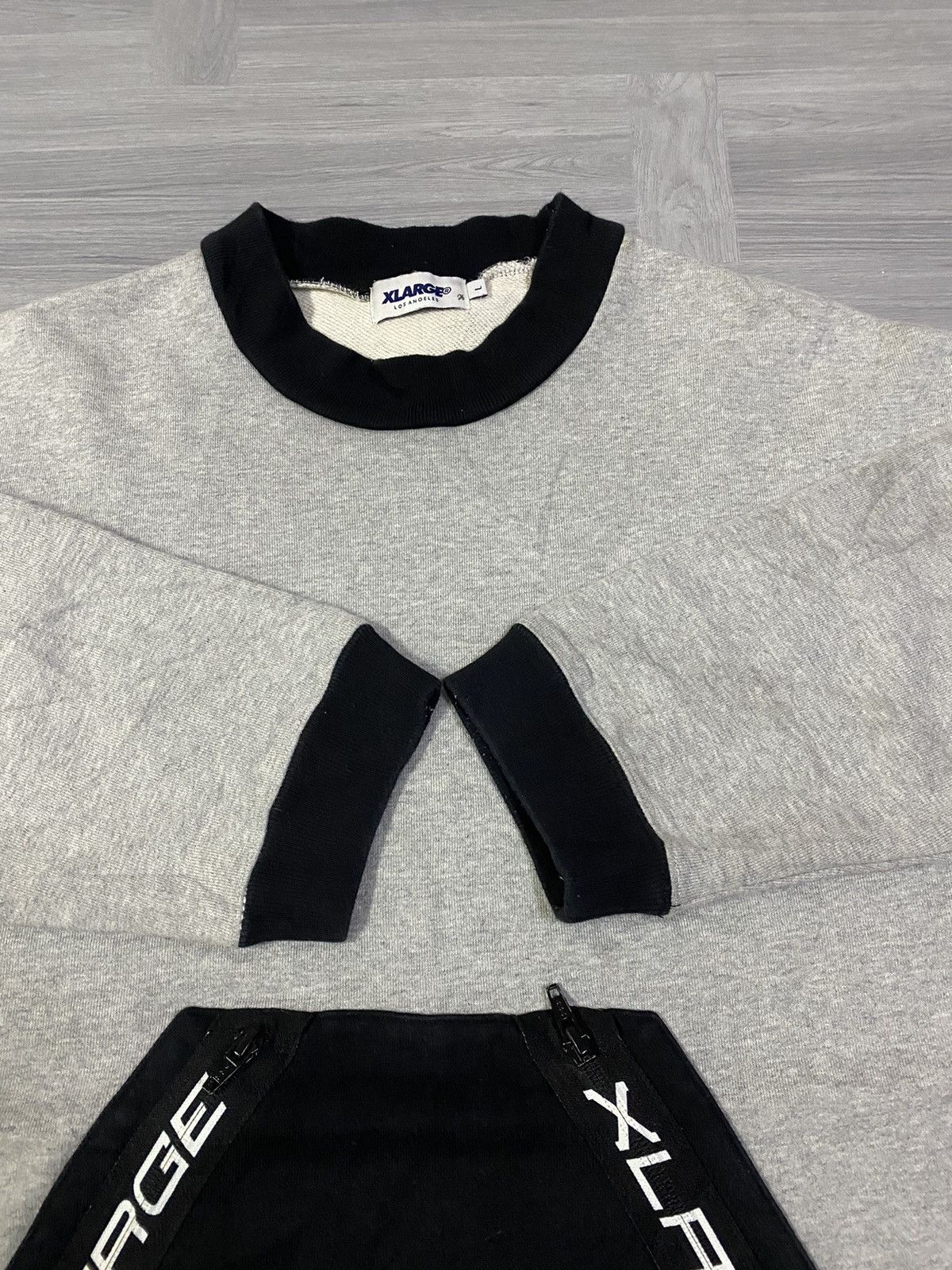 Xlarge XLarge Sweatshirt With Contrasting Design Kangaroo Pocket Size US L / EU 52-54 / 3 - 22 Thumbnail