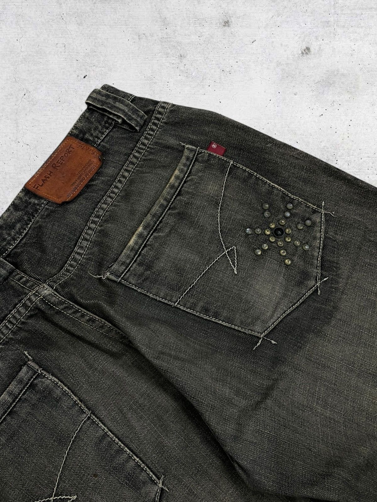 Japanese Brand VINTAGE DISTRESSED MUDWASH STUDDED JAPAN FLASH REPORT DENIM Size US 32 / EU 48 - 12 Thumbnail