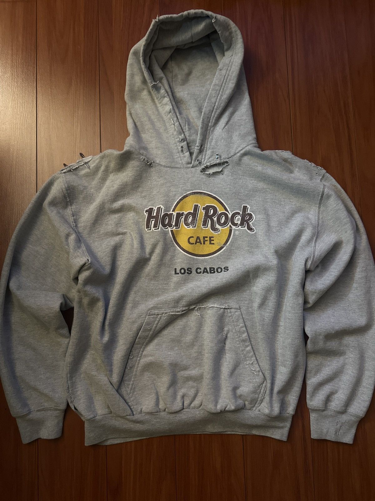 Hard Rock Cafe Distressed Hard Rock Cafe Hoodie Size US S / EU 44-46 / 1 - 1 Thumbnail