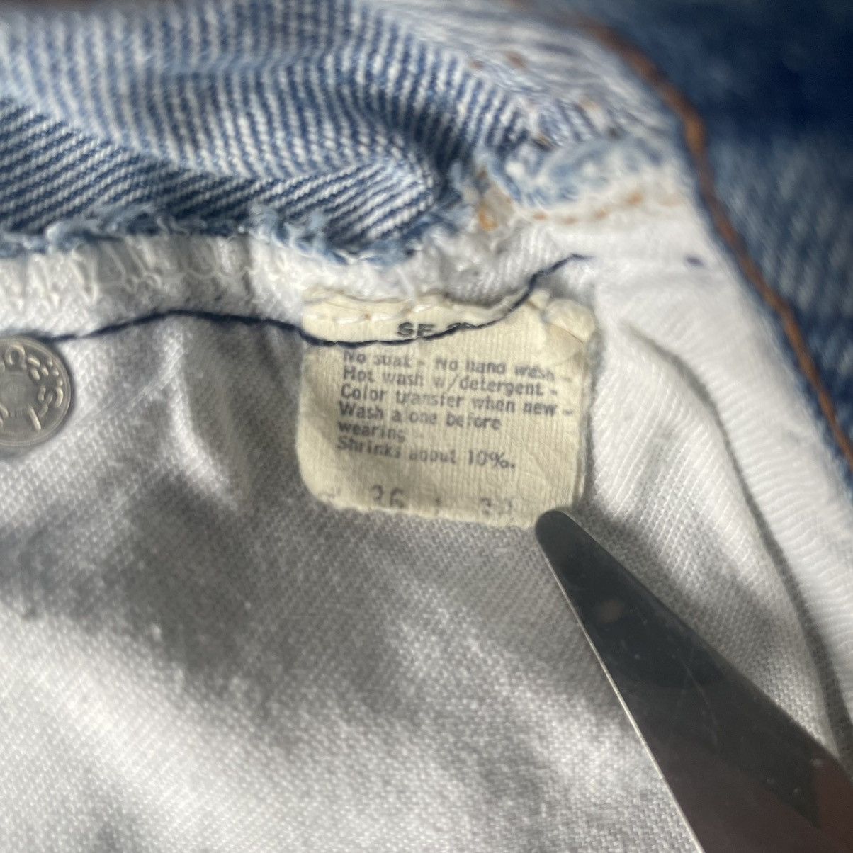 Levi's × Vintage 1980s Levi’s 501 redline selvedge Size US 36 / EU 52 - 15 Thumbnail