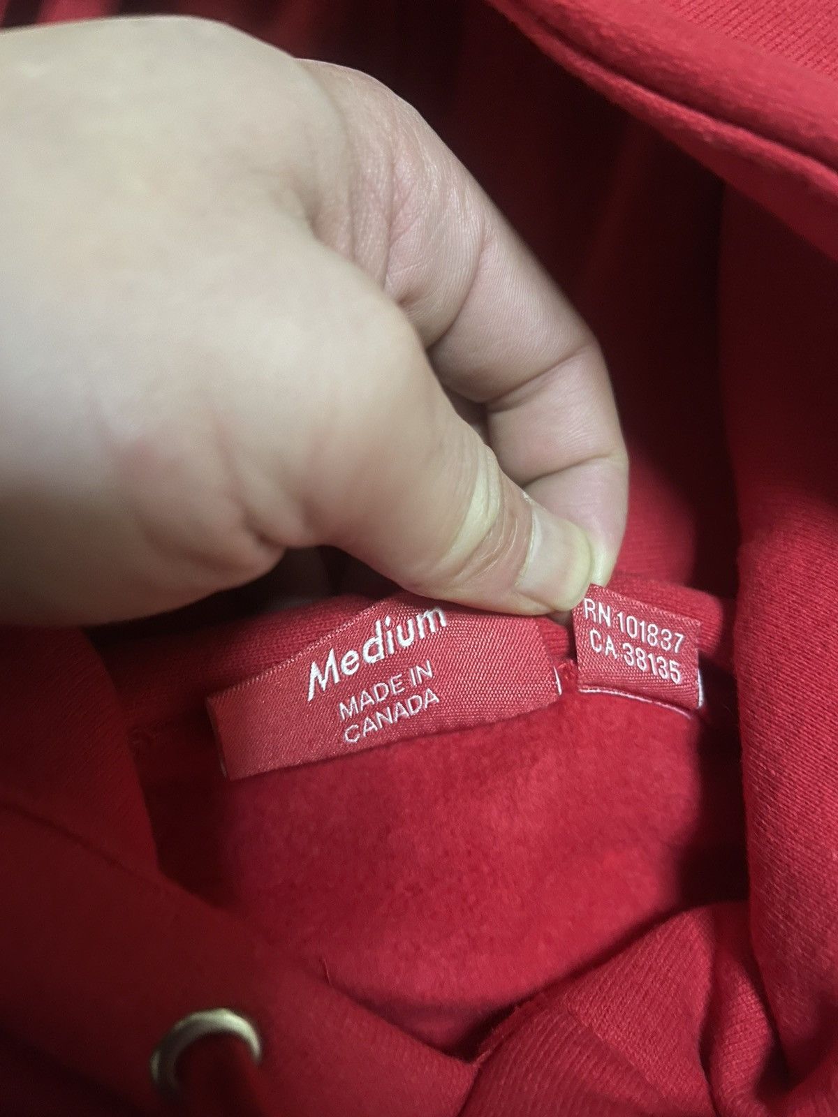 Supreme Supreme fw17 purple on red box logo hood sweatershirt Size US M / EU 48-50 / 2 - 6 Thumbnail