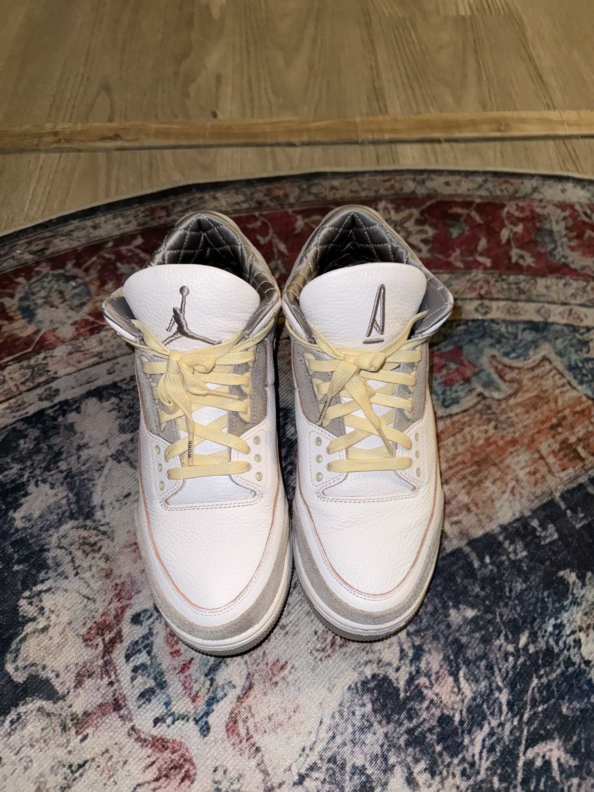 A Ma Maniere × Jordan Brand A Ma Maniére x Air Jordan 3 Size 9US Size US 9 / EU 42 - 2 Thumbnail
