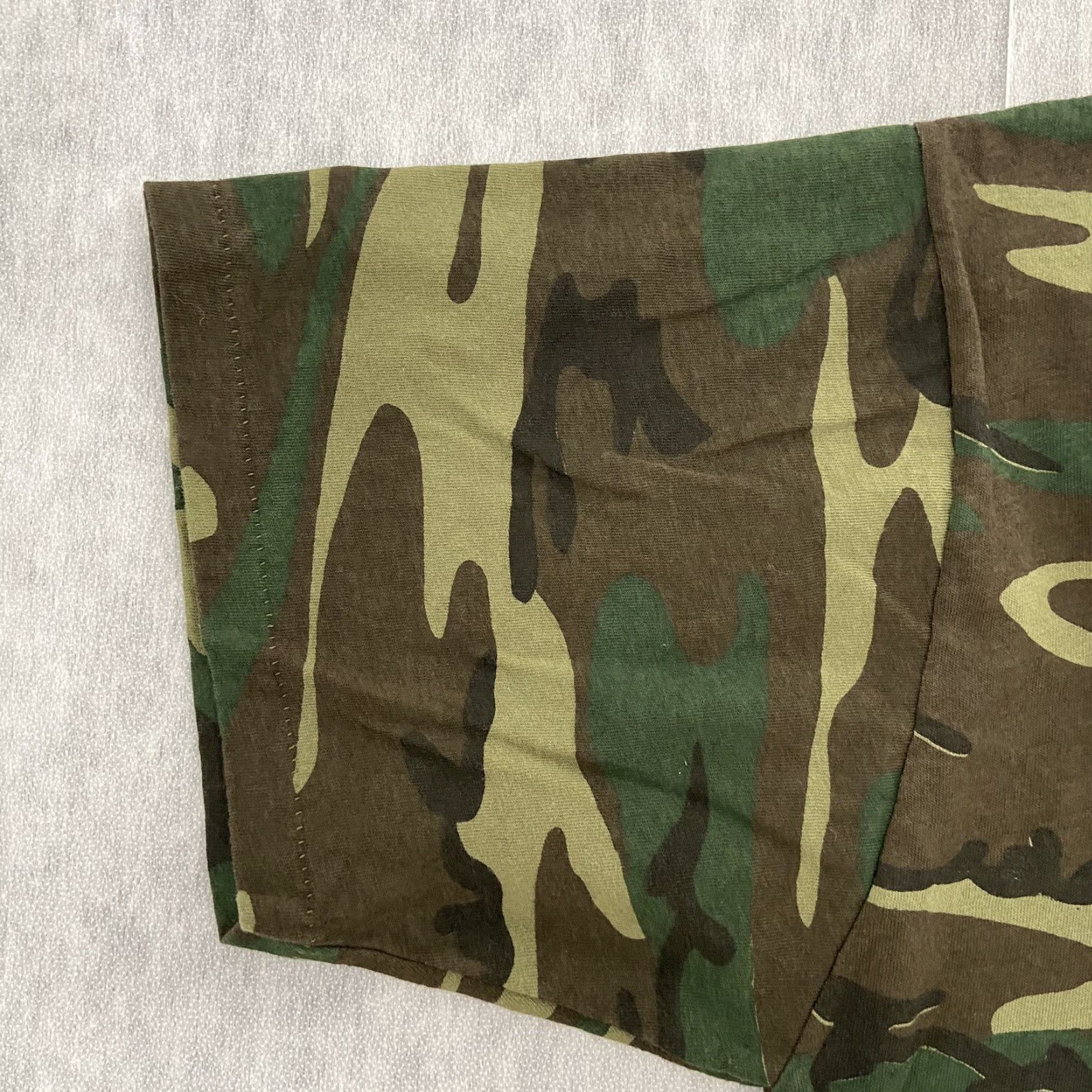 Vintage VINTAGE Where's BOB? Shirt Men XL Green Camo Single Stitch Tee 1990s Graphic Tee Sportswear Mens XL Green Camouflage 90s Size US XL / EU 56 / 4 - 4 Thumbnail