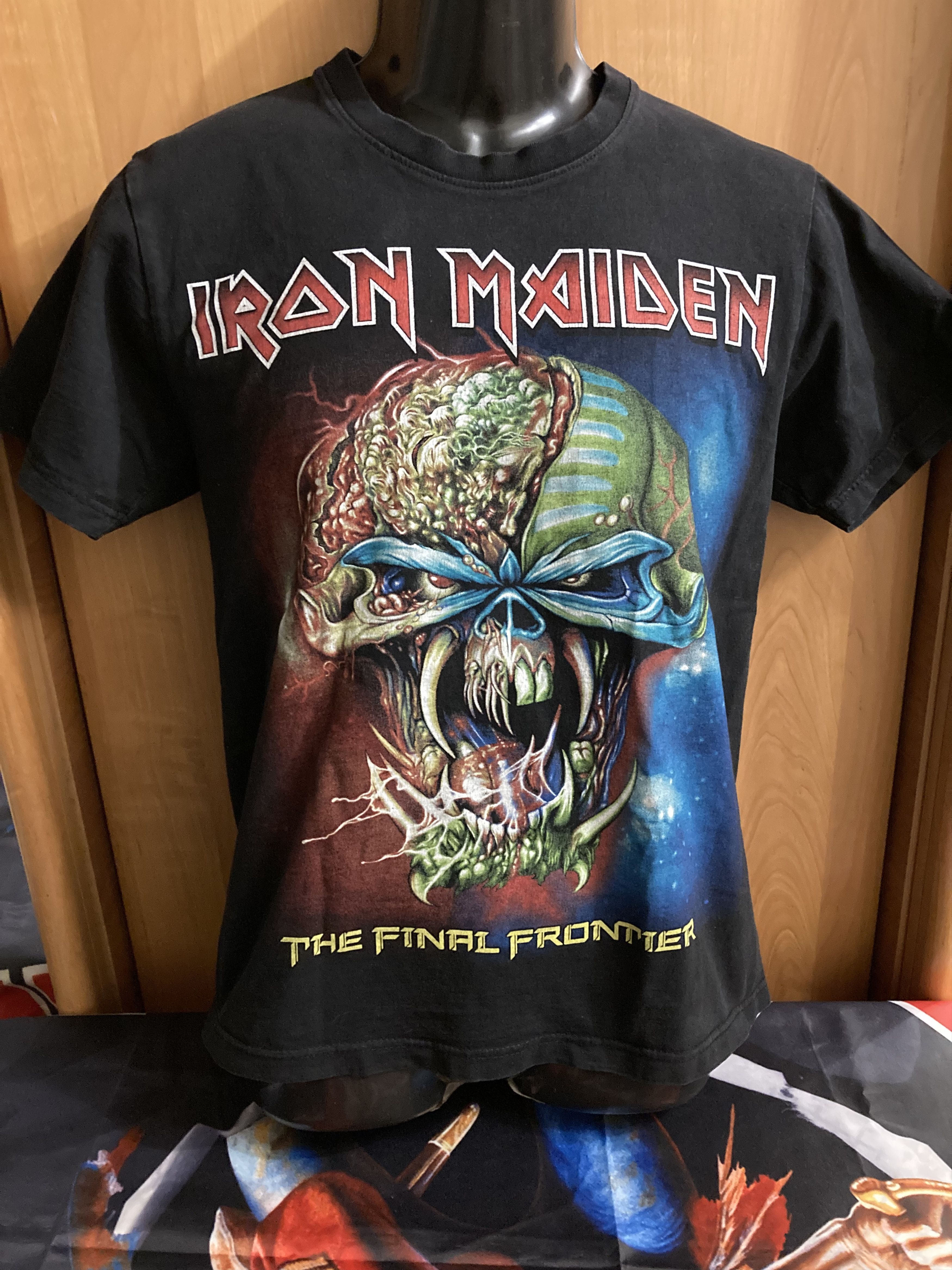 Band Tees × Iron Maiden × Vintage Iron Maiden ‘The Final Frontier’ short sleeve tee Size US S / EU 44-46 / 1 - 4 Thumbnail