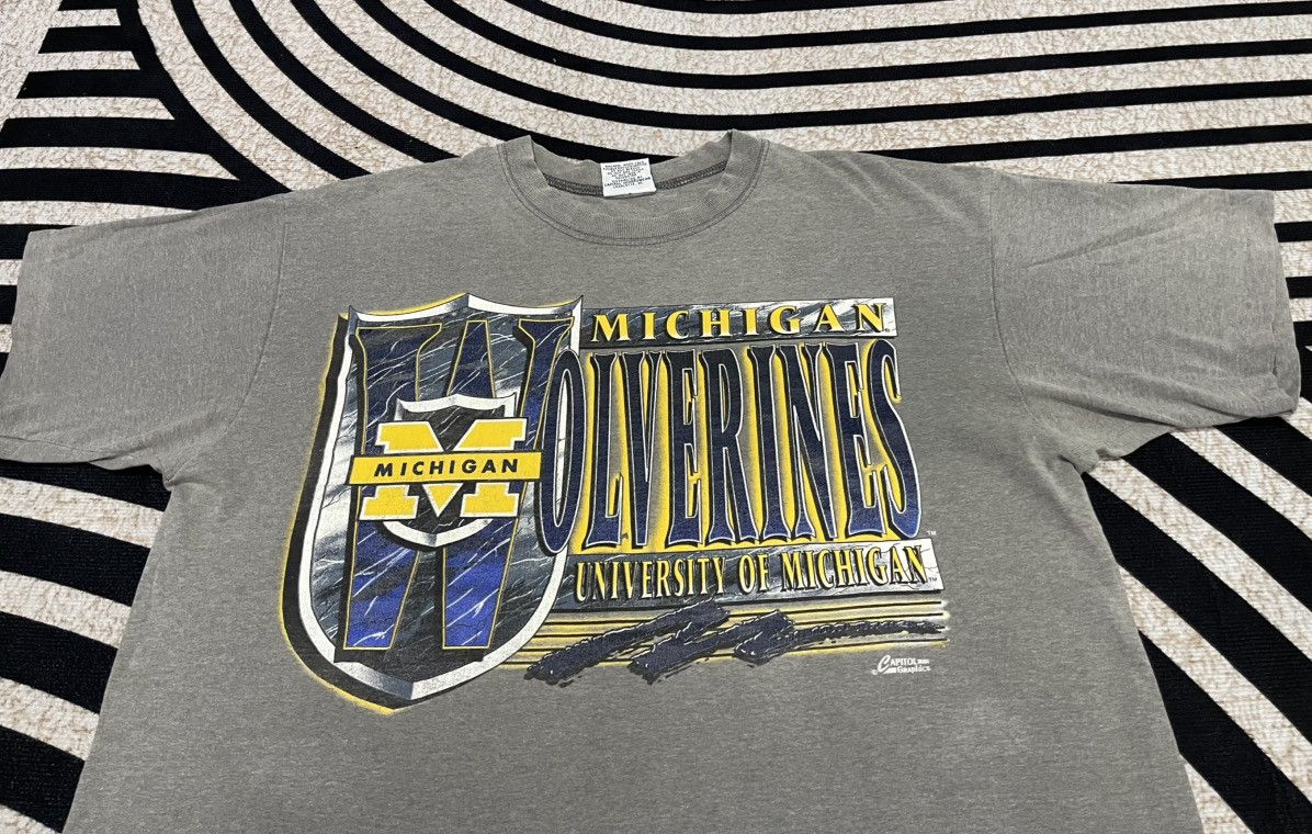 NFL 90s MICHIGAN WOLVERINES FADED TEES RARE Size US XL / EU 56 / 4 - 5 Thumbnail