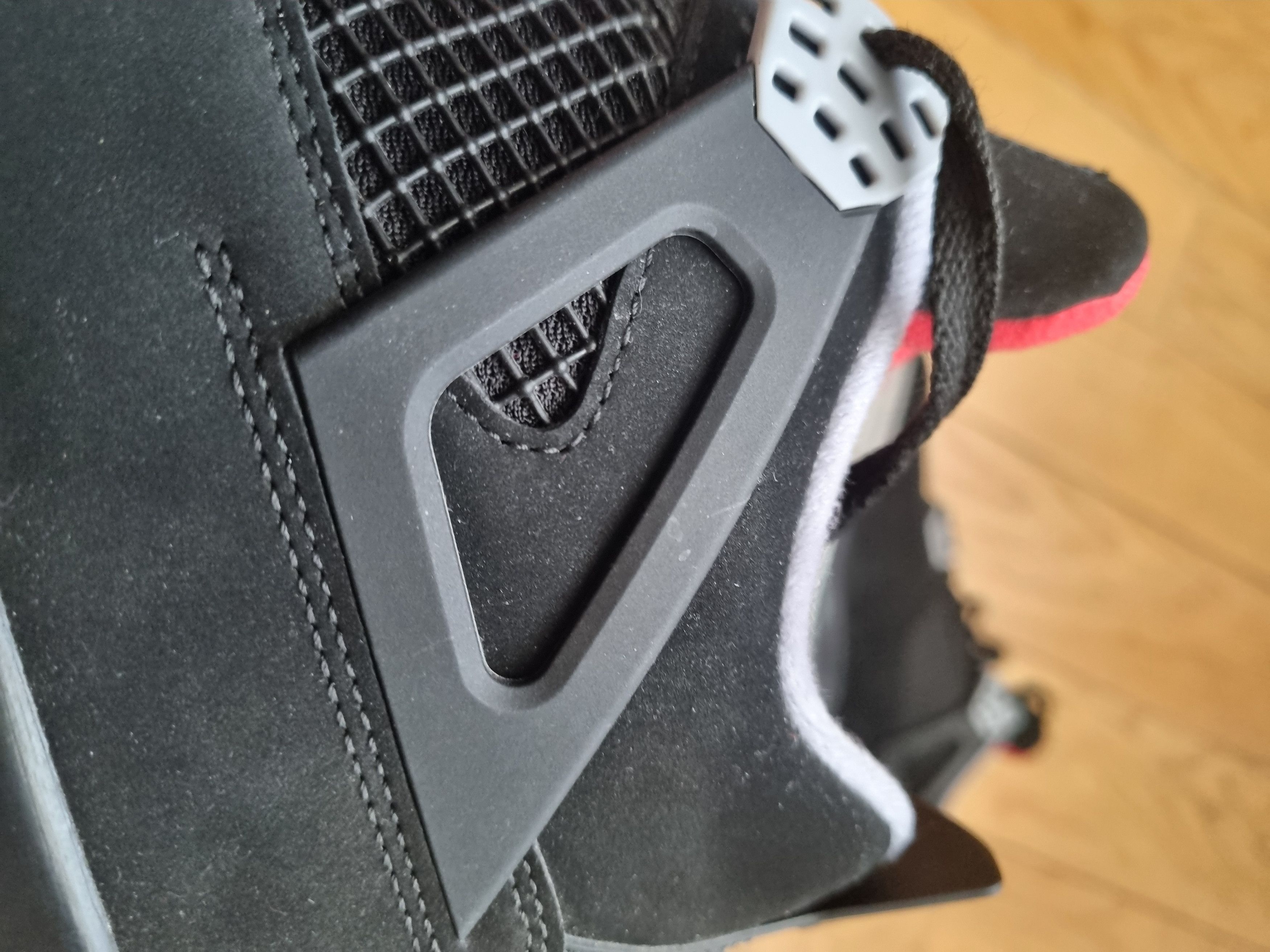 Jordan Brand Air Jordan 4 Retro Og 2019 Bred Size US 13 / EU 46 - 3 Thumbnail