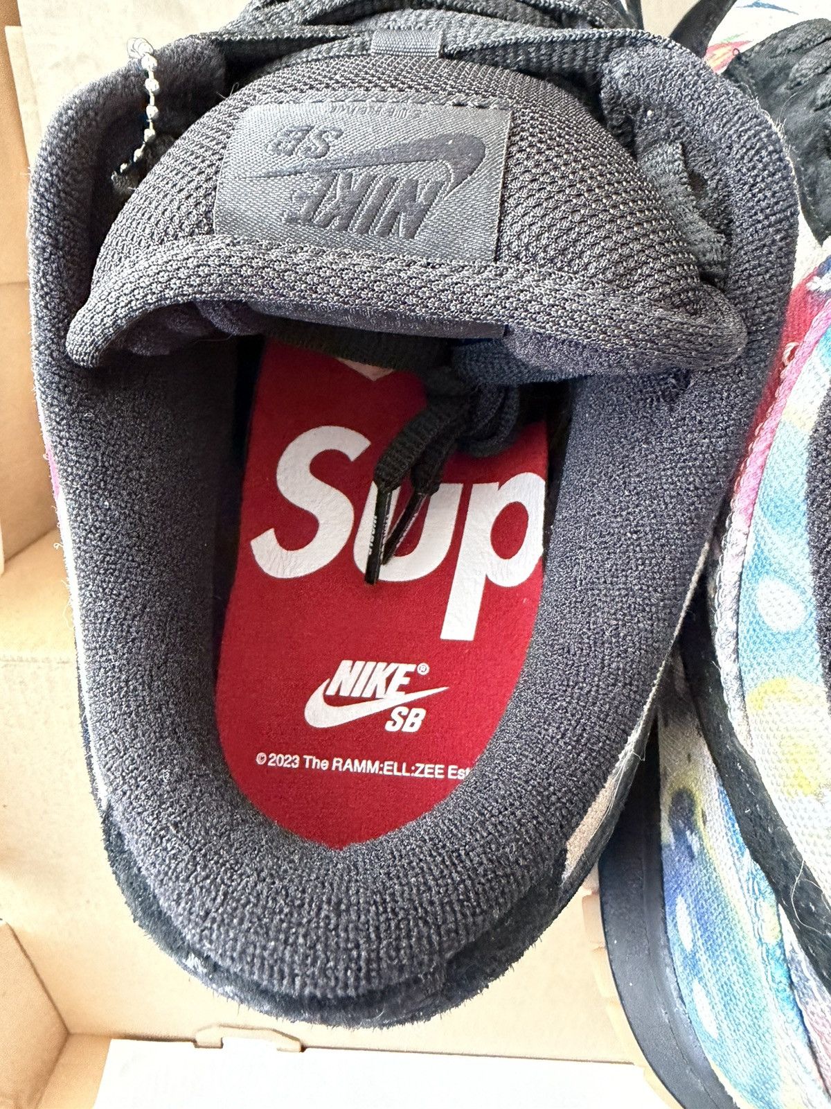 Nike × Supreme Supreme Nike SB Dunk Low “Rammellzee” Size 10.5 Size US 10.5 / EU 43-44 - 6 Thumbnail