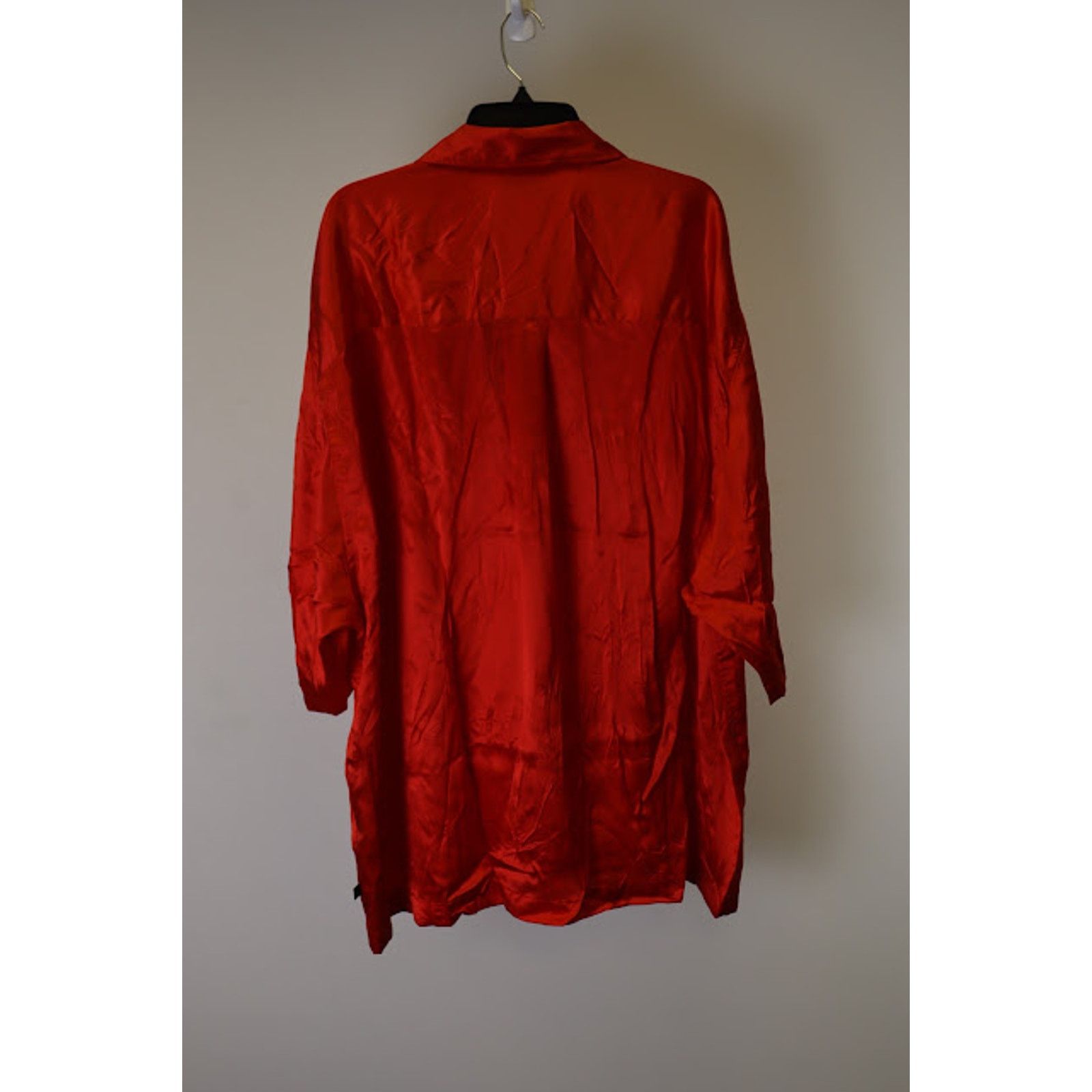 Balenciaga o1rshd1 Fluid Silk Satin Short Sleeve Shirt in Red Size US M / EU 48-50 / 2 - 6 Thumbnail