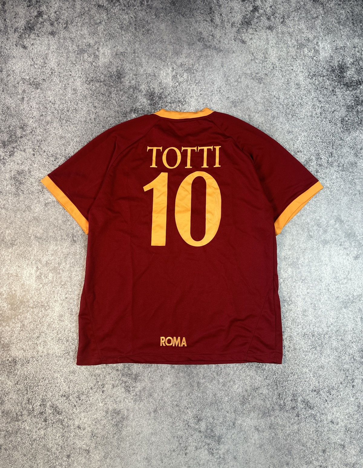 Vintage Nike Totti 10 Roma soccer jersey Streetwear football Rare L Size US L / EU 52-54 / 3 - 1 Thumbnail