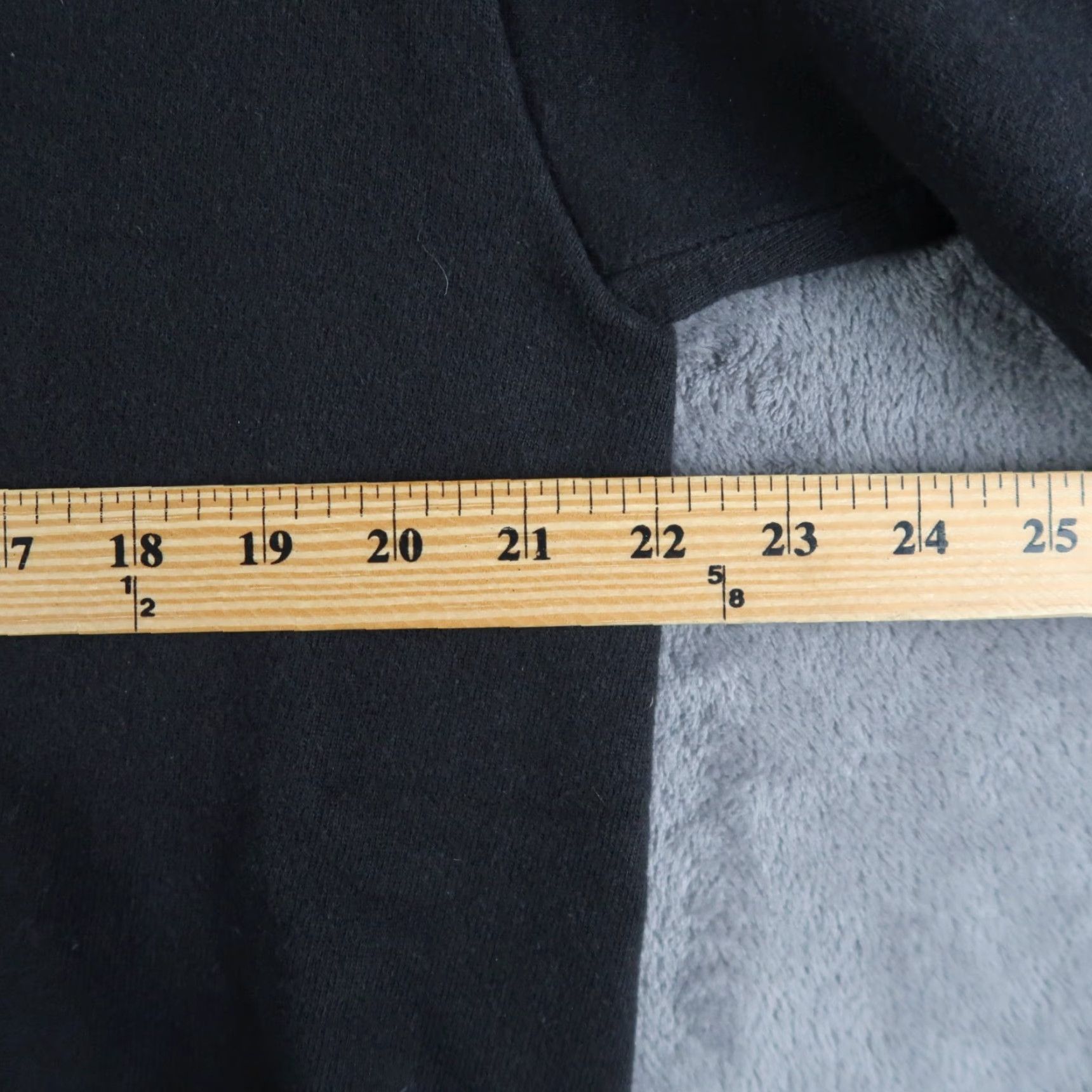 Guess VINTAGE Guess Sweatshirt Mens OS Black Crewneck Embroidered Logo USA Made 90s Size US M / EU 48-50 / 2 - 5 Thumbnail