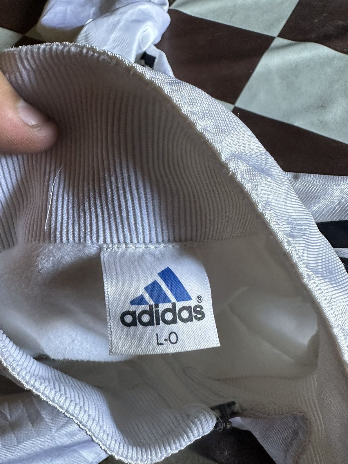 Vintage Vintage adidas windbreaker Size US L / EU 52-54 / 3 - 11 Thumbnail