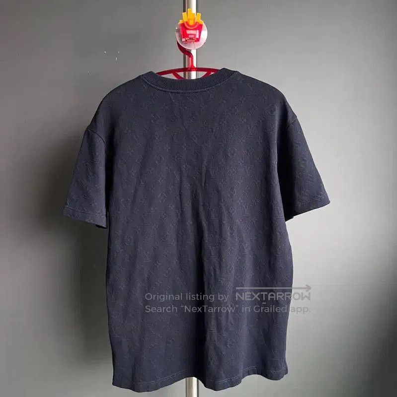 Louis Vuitton Louis Vuitton Men's Navy Cotton T-shirt . Size US M / EU 48-50 / 2 - 2 Thumbnail