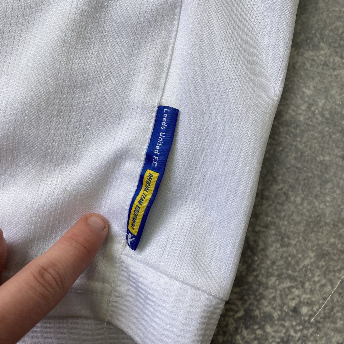 Vintage Vintage Macron Leeds United 00’s big logo soccer jersey Size US XXL / EU 58 / 5 - 10 Thumbnail