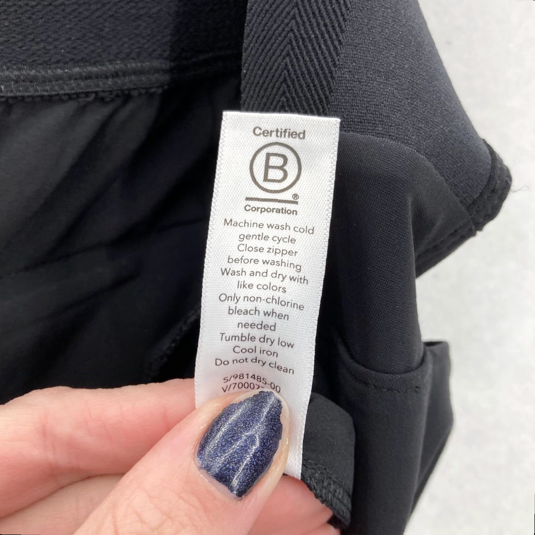 Athleta Athleta Pants Womens 10 Tall Cosmic Kick Flare High Rise Euroluxe Pintuck NWT Size 32" / US 10 / IT 46 - 6 Thumbnail