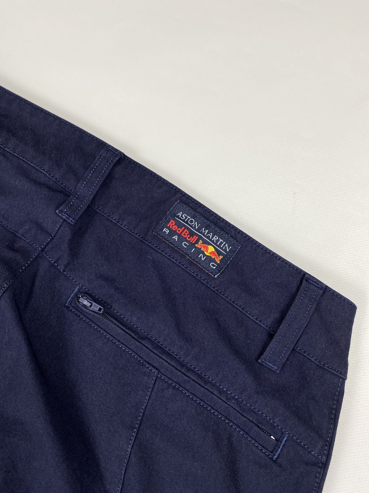 Puma × Red Bull Puma Aston Martin Red Bull Racing men’s cargo pants trousers Size US 30 / EU 46 - 24 Thumbnail