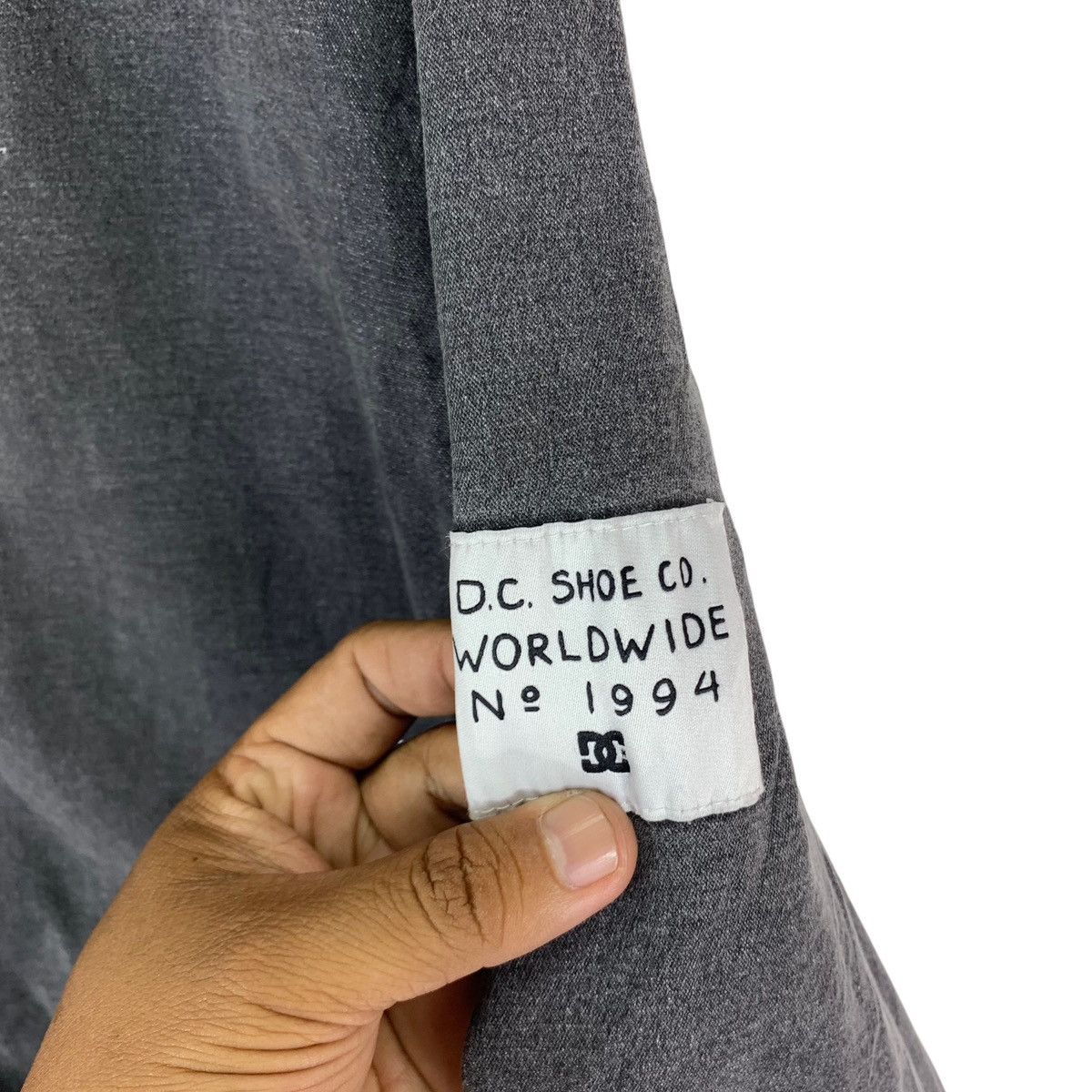 DC ⚡️⚡️ VINTAGE DCSHOECO USA STREETWEAR BOMBER JACKET Size US L / EU 52-54 / 3 - 7 Thumbnail