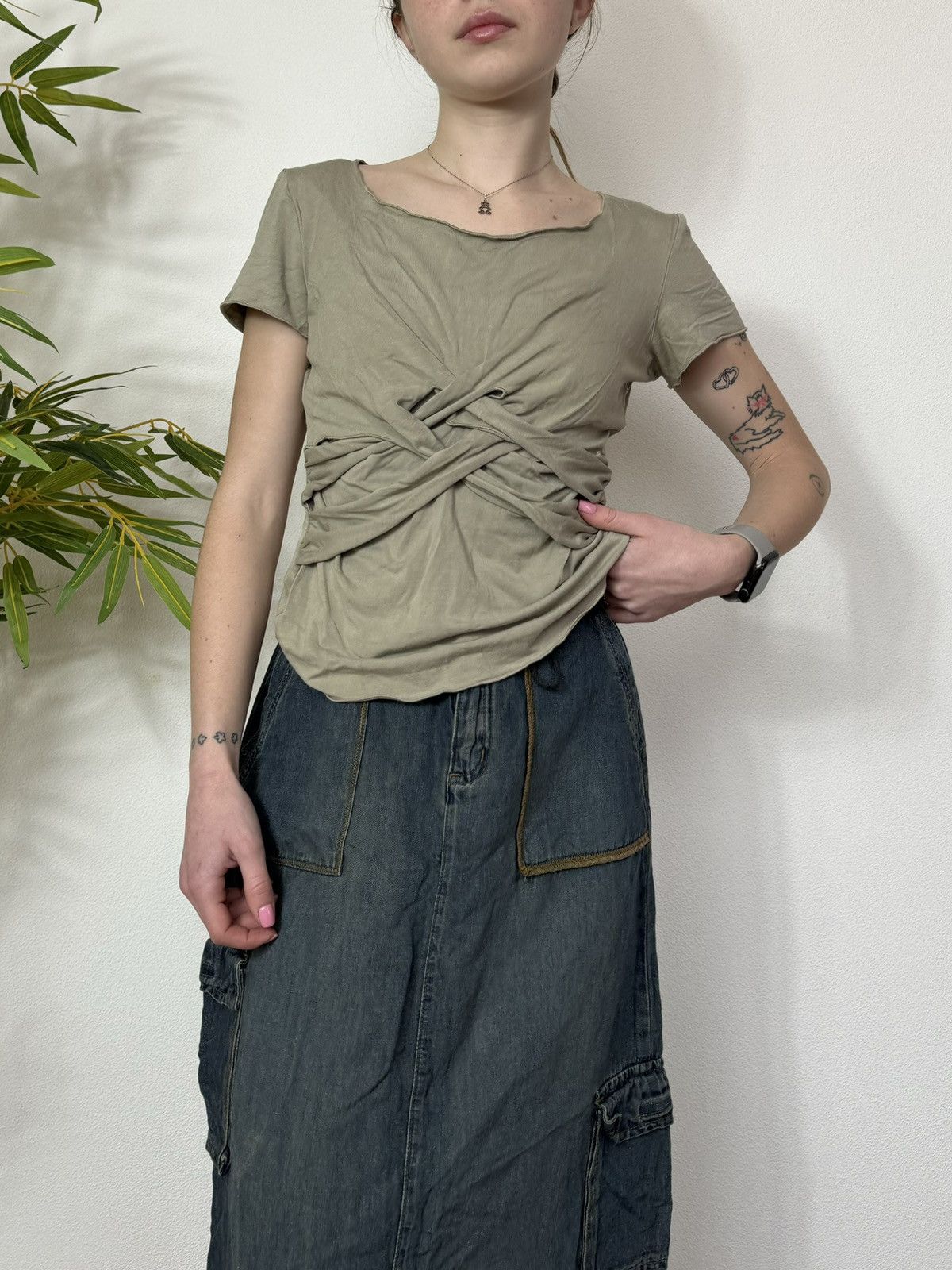 Armani Collezioni VINTAGE ARMANI AVANT GARDE TANK TOP TEE Size L / US 10 / IT 46 - 6 Thumbnail