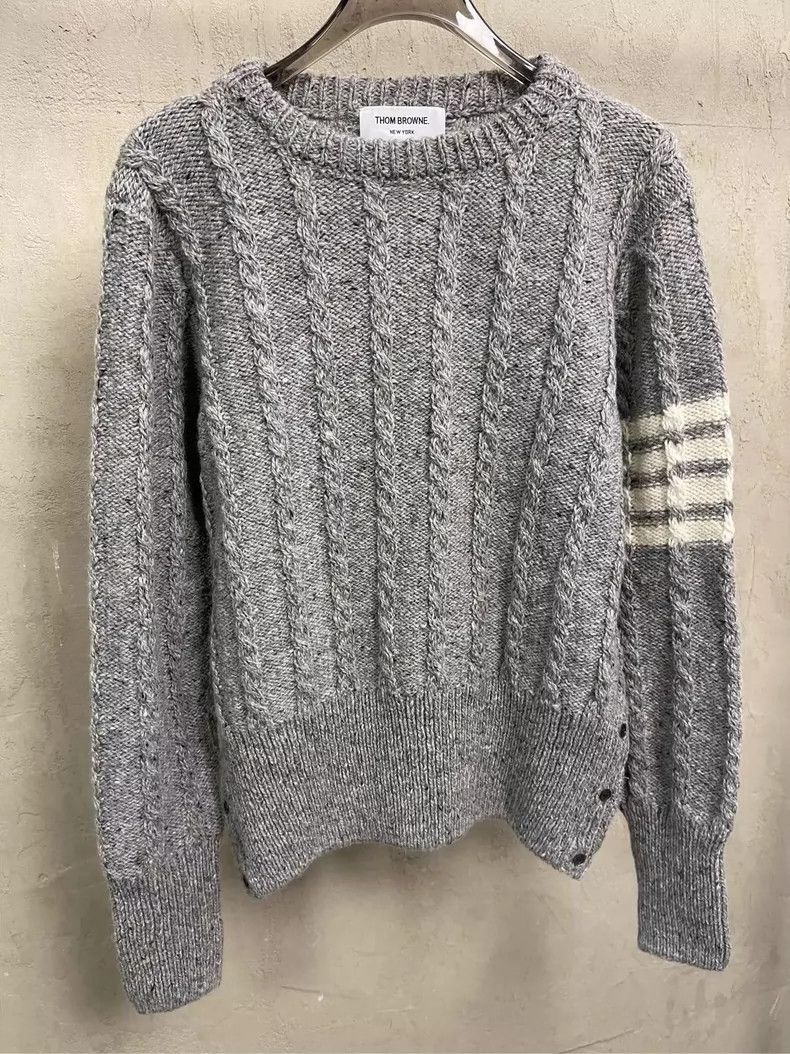 Thom Browne Thom browne Gray four-striped wool horsehair round-neck swe Size US L / EU 52-54 / 3 - 3 Thumbnail