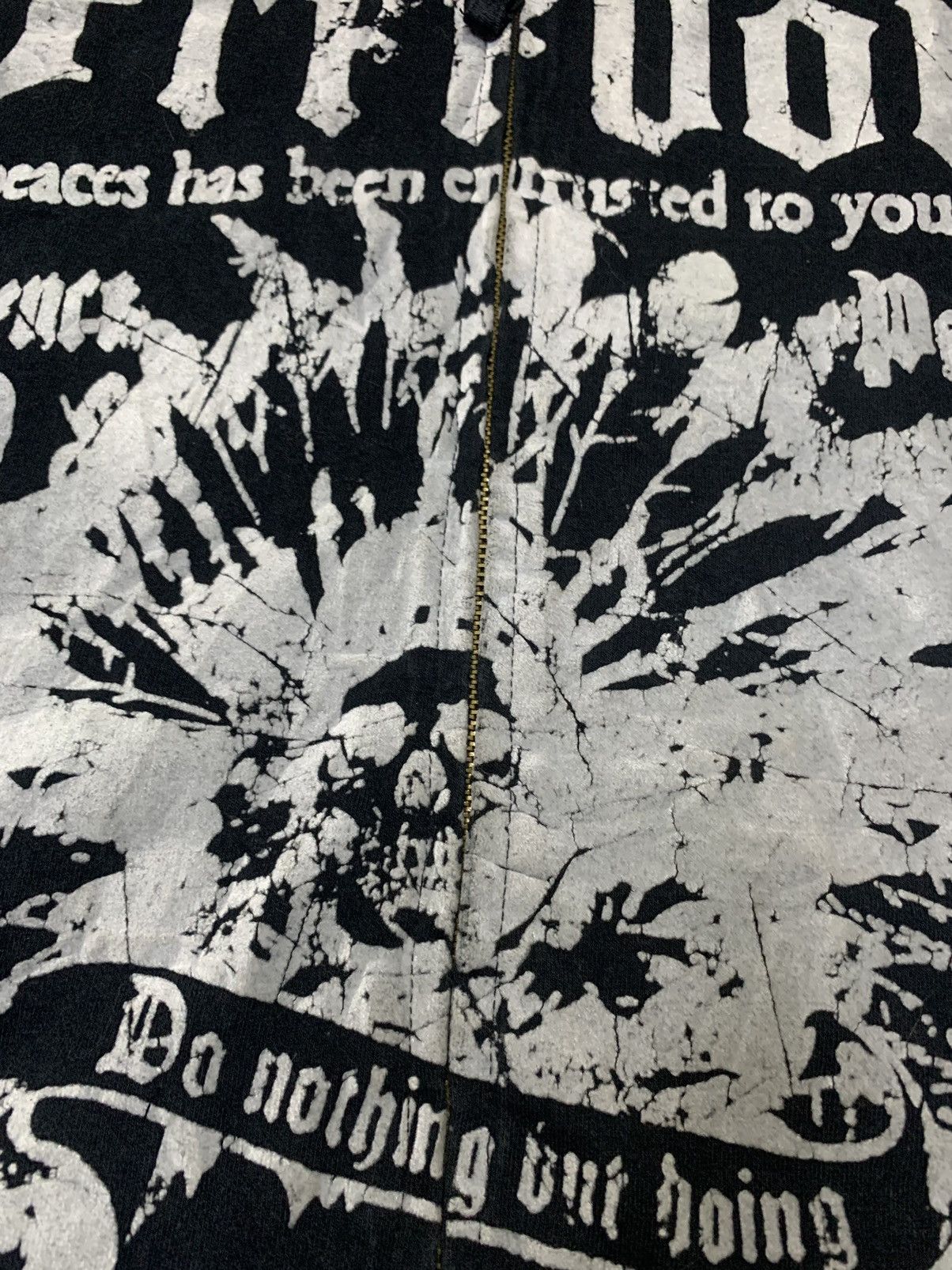20471120 2000s LastSurvivor FREEDOM indian skull poem fur punk hoodie Size US M / EU 48-50 / 2 - 6 Thumbnail