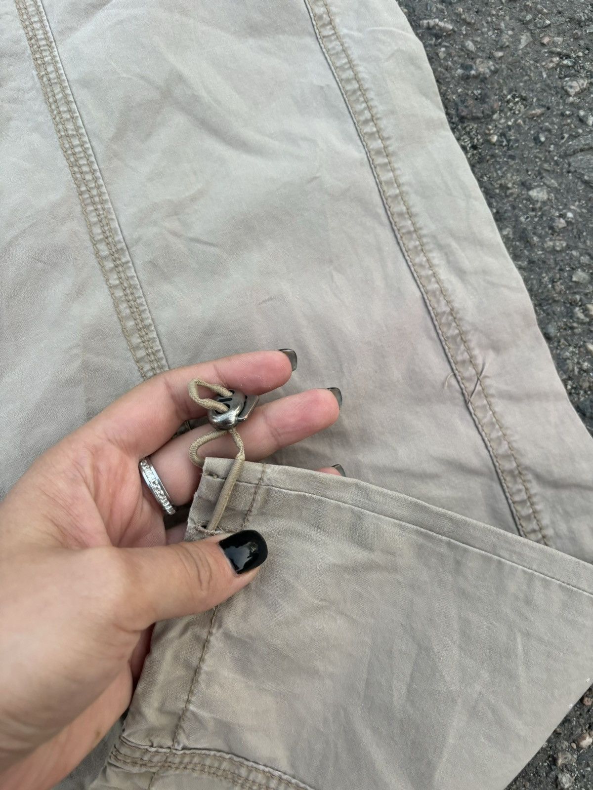 Designer × Vintage Vintage Y2K Express Beige Embroidery Floral Cargo Pants Size 25" / US 0 / IT 36 - 4 Thumbnail