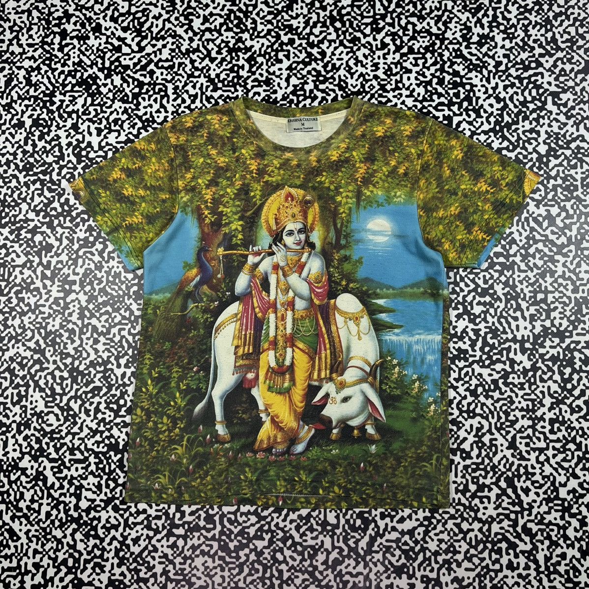Vintage Y2K Krishna Culture Hindu God All Over Print T-shirt