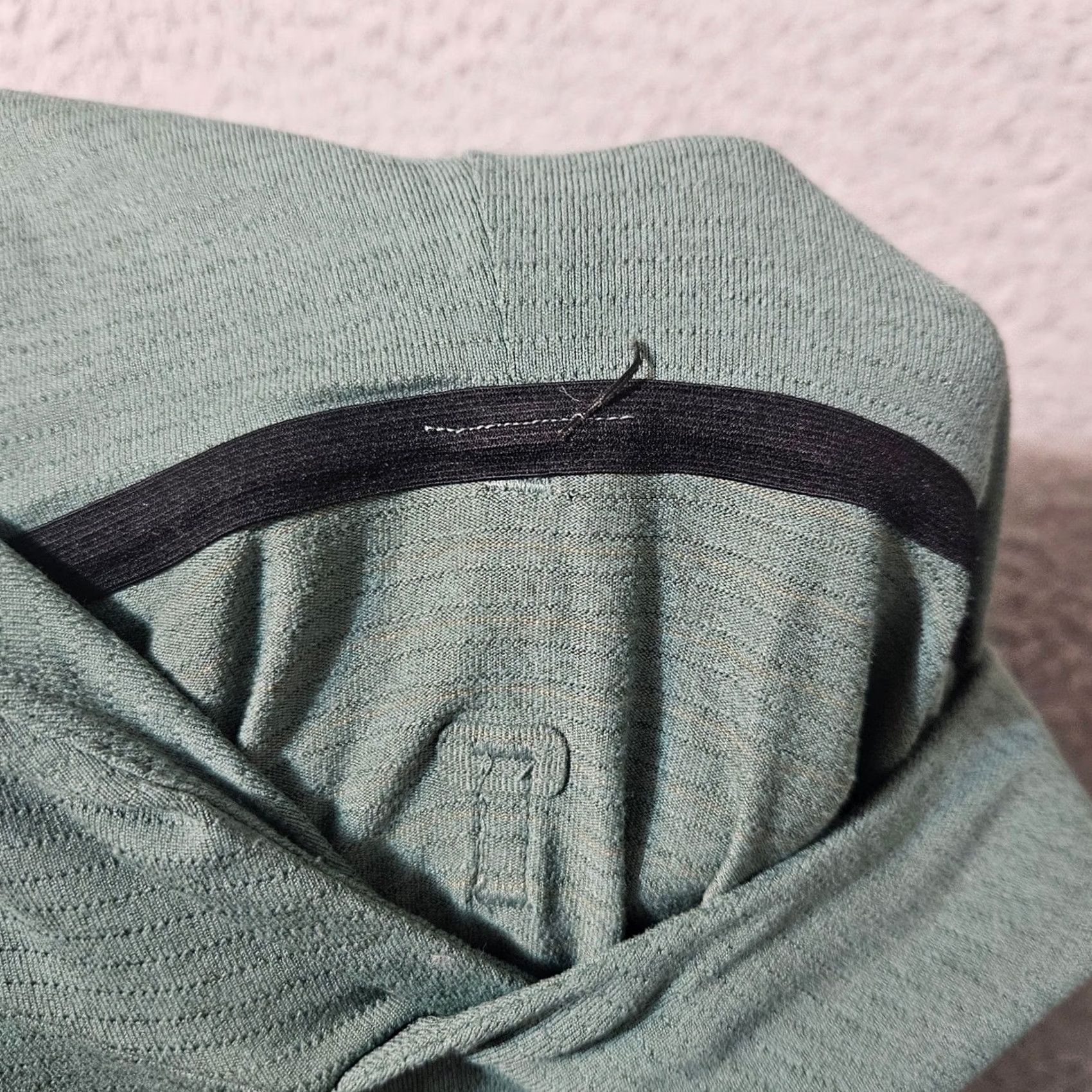 Lululemon Lululemon Drysense Hoodie Men's Size Small Lightweight Active Training Size US S / EU 44-46 / 1 - 5 Thumbnail
