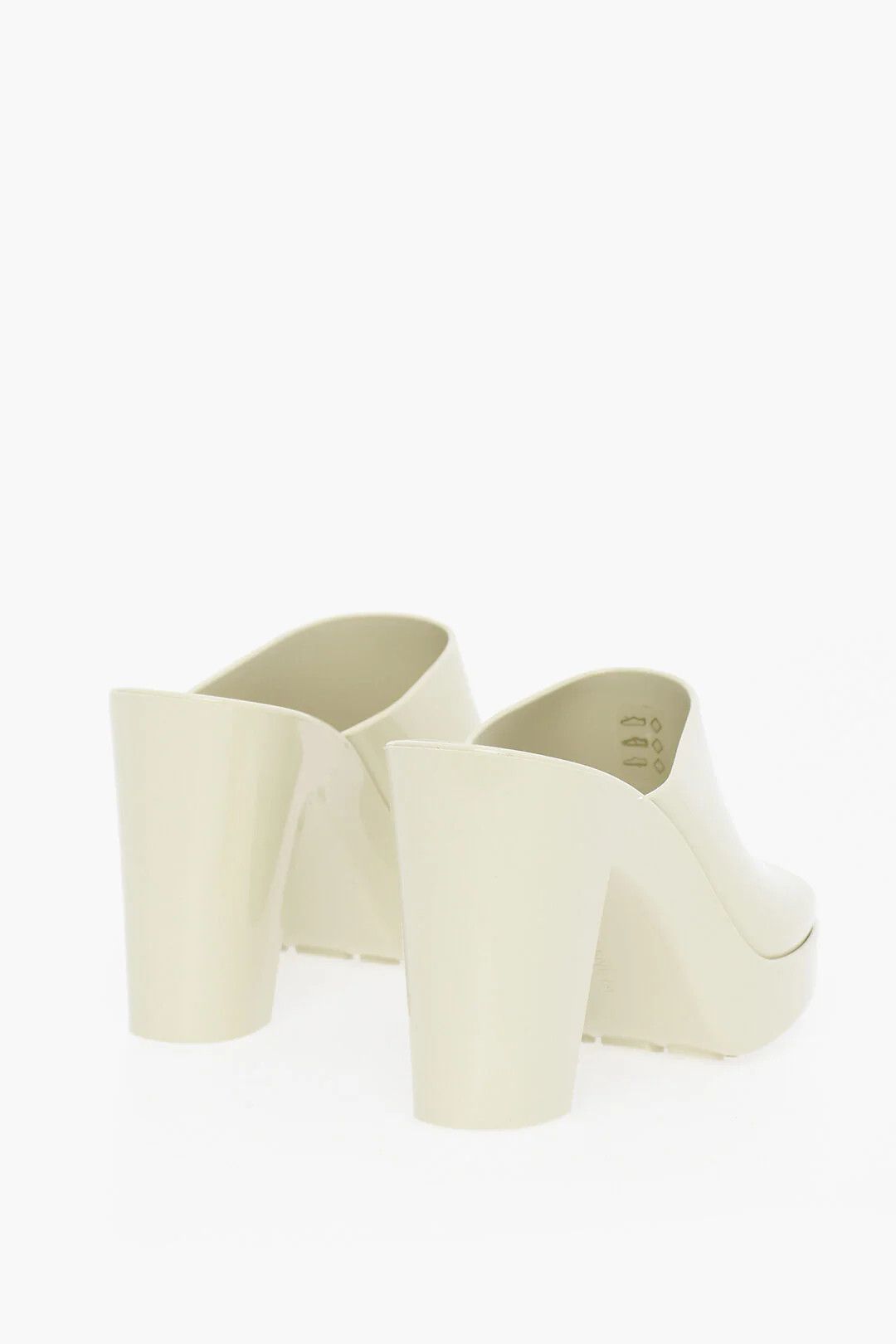 Bottega Veneta og1mm0426 Rubber Sandals in White Size US 8 / IT 38 - 2 Thumbnail