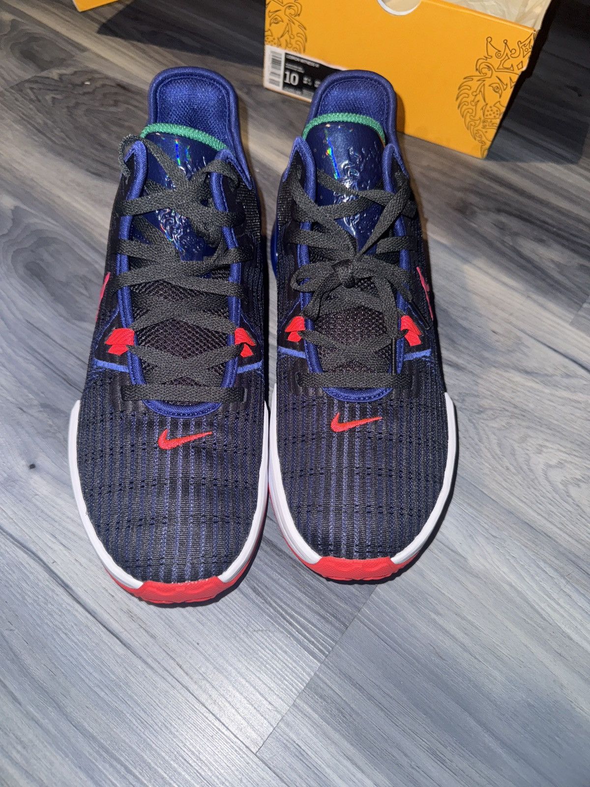 Nike Nike lebron witness 6 Size US 10 / EU 43 - 10 Thumbnail