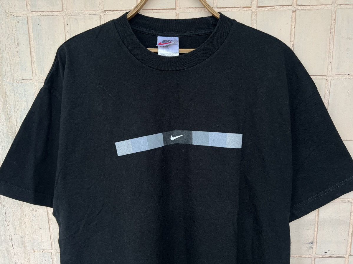 Nike Vintage Nike T Shirt Big Logo Swoosh 2000s Y2K Size US XL / EU 56 / 4 - 10 Thumbnail