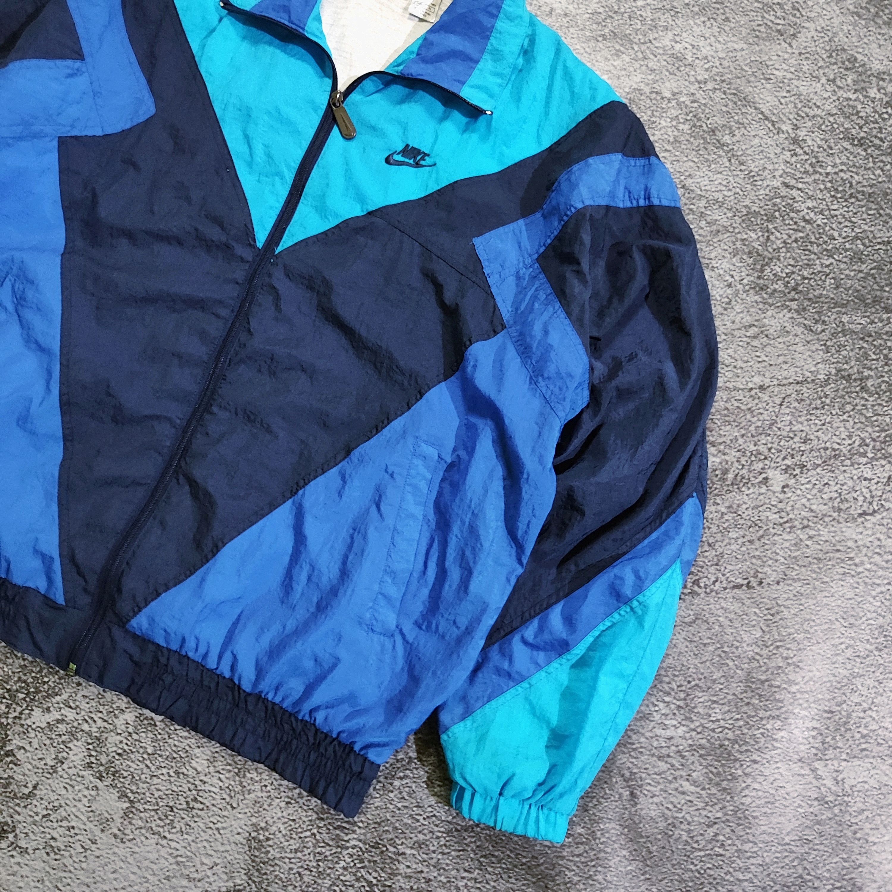 Nike Vintage Nike 80s 90s WindbreakerJacket Size US XL / EU 56 / 4 - 3 Thumbnail